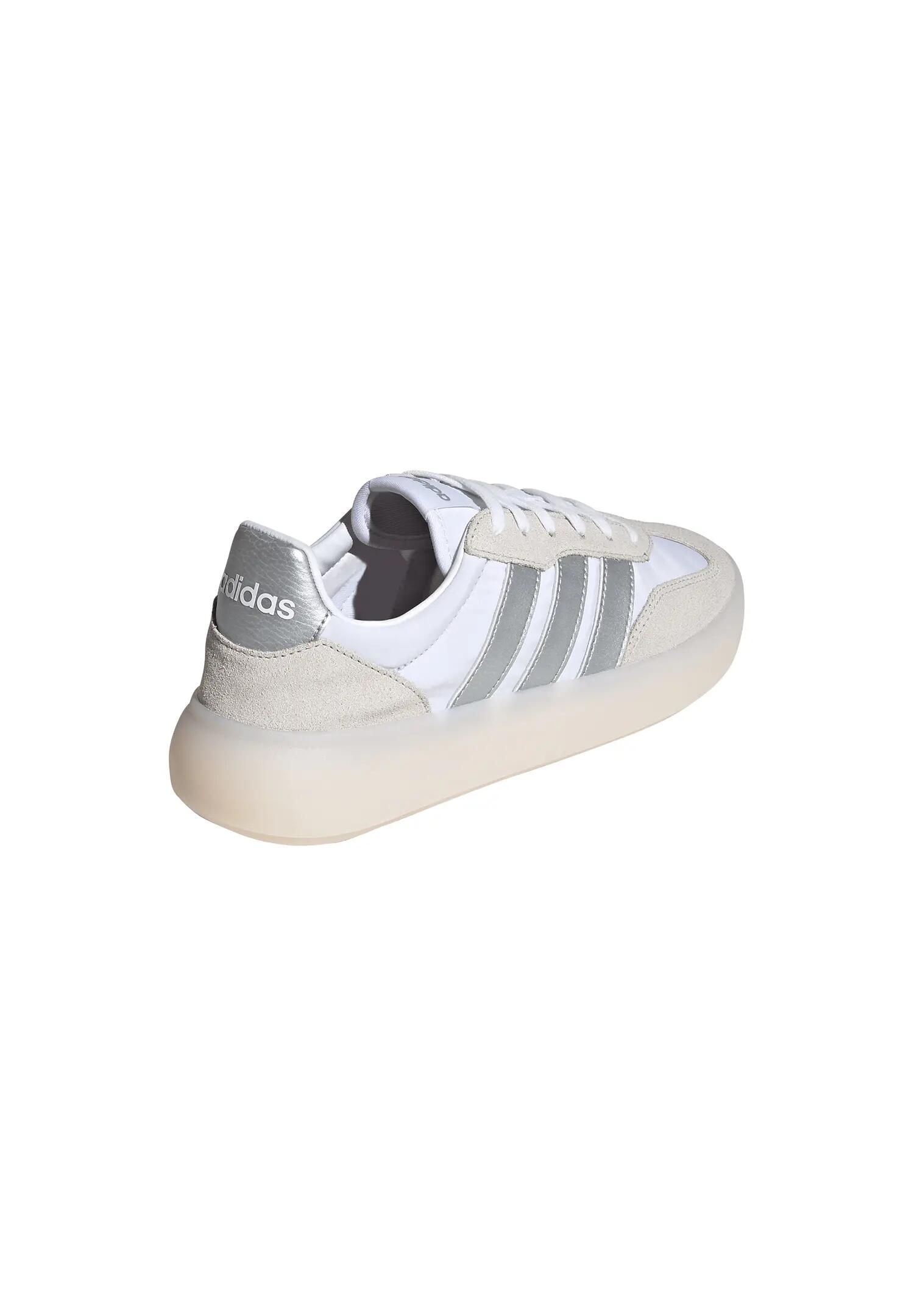 Baskets Adidas Modèle Barreda Decode Couleur Blanc 3/15