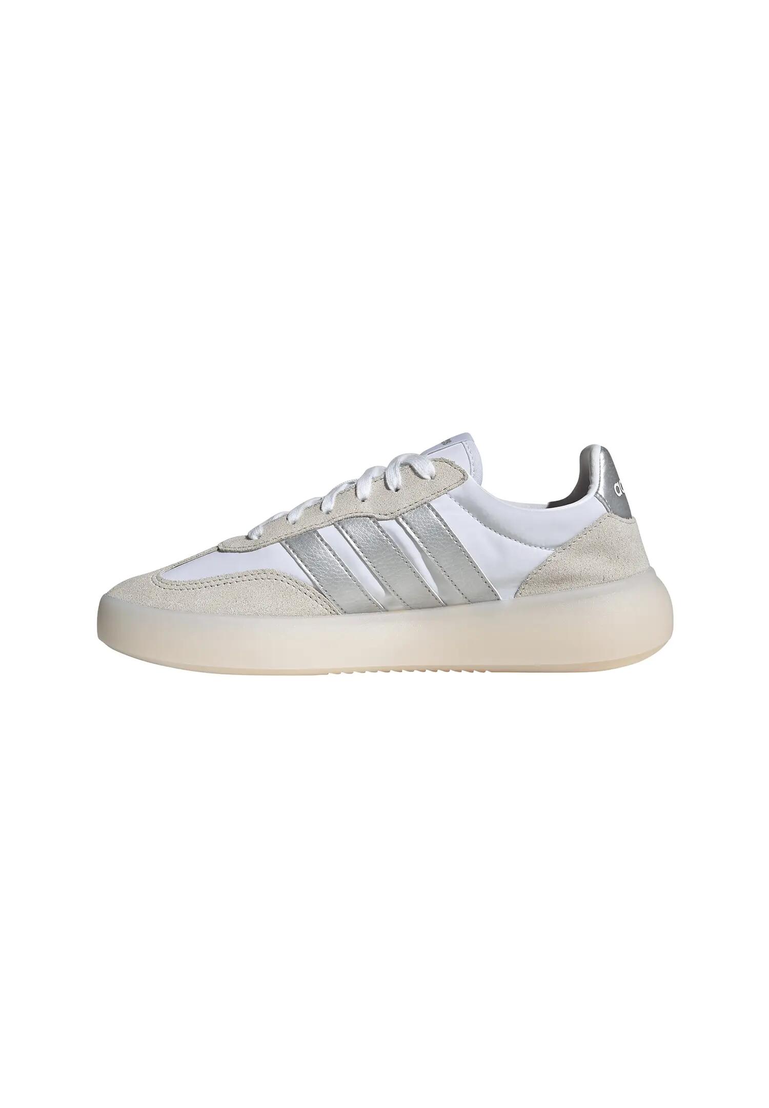 Baskets Adidas Modèle Barreda Decode Couleur Blanc 2/15