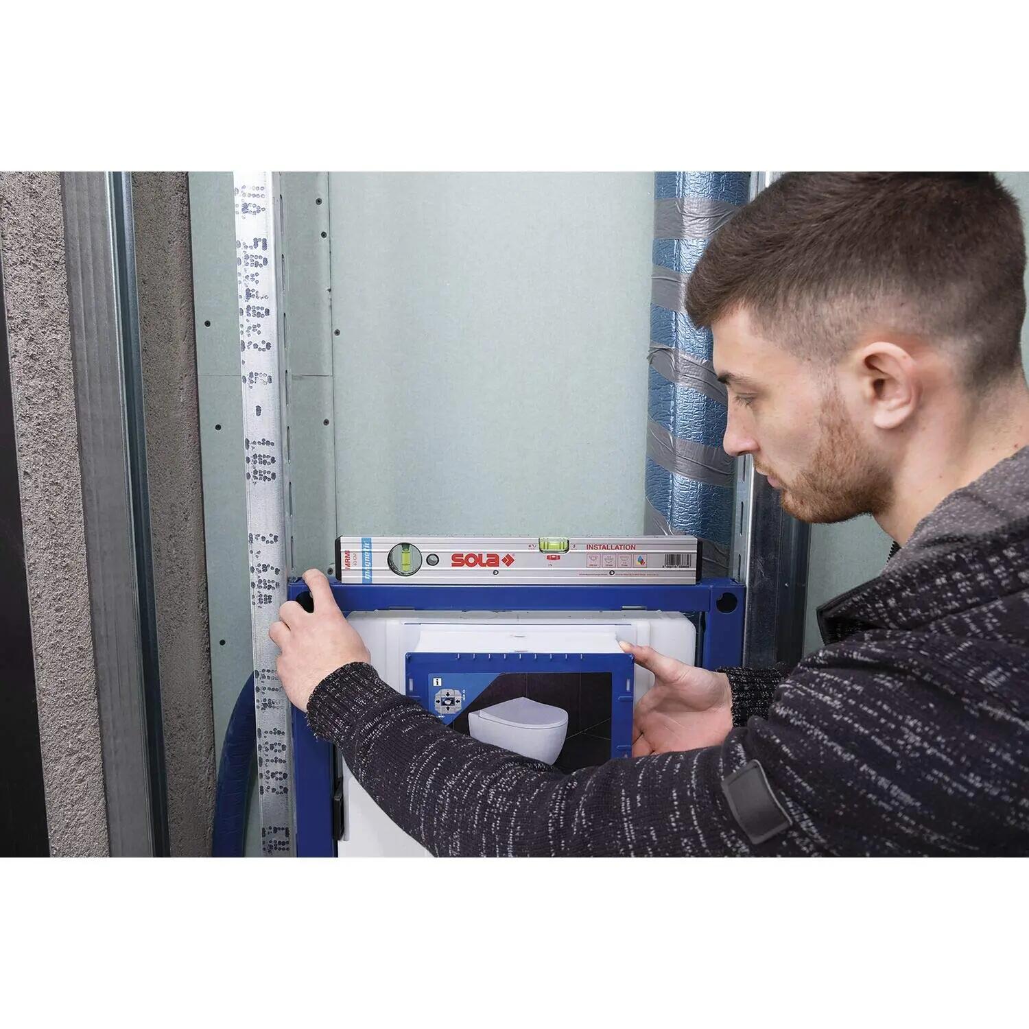 MRMI40 - Niveau à Bulle Magnétique pour Installateurs 40 cm 3/6