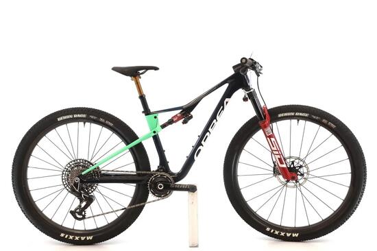 Refurbished MTB Fully · Oiz M-LTD Flight Attendant XX AXS · Sehr guter Zustand