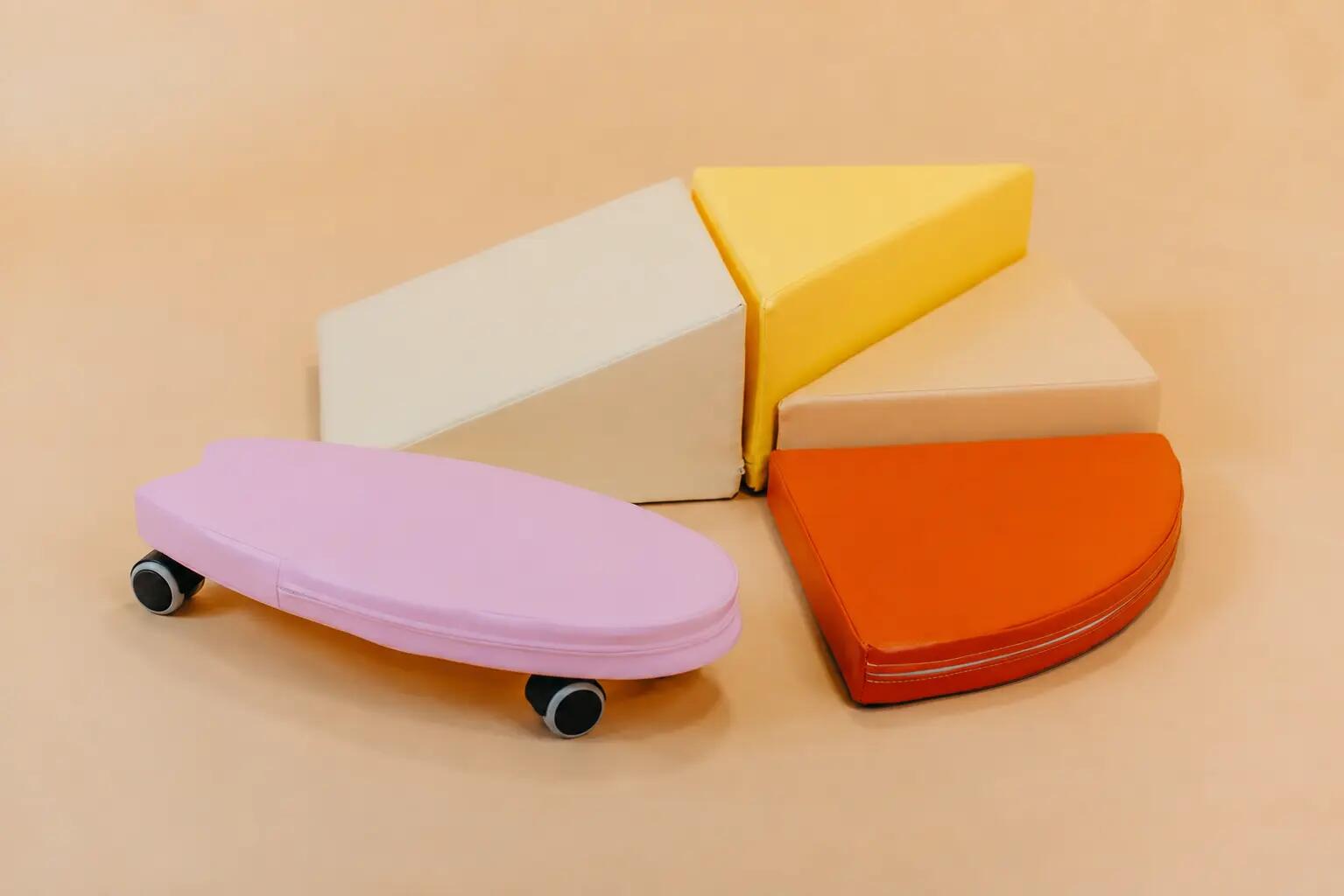 Conjunto de blocos para trepar e brinquedo rosa com rodas - KUBO LUMO e SURF 2/12