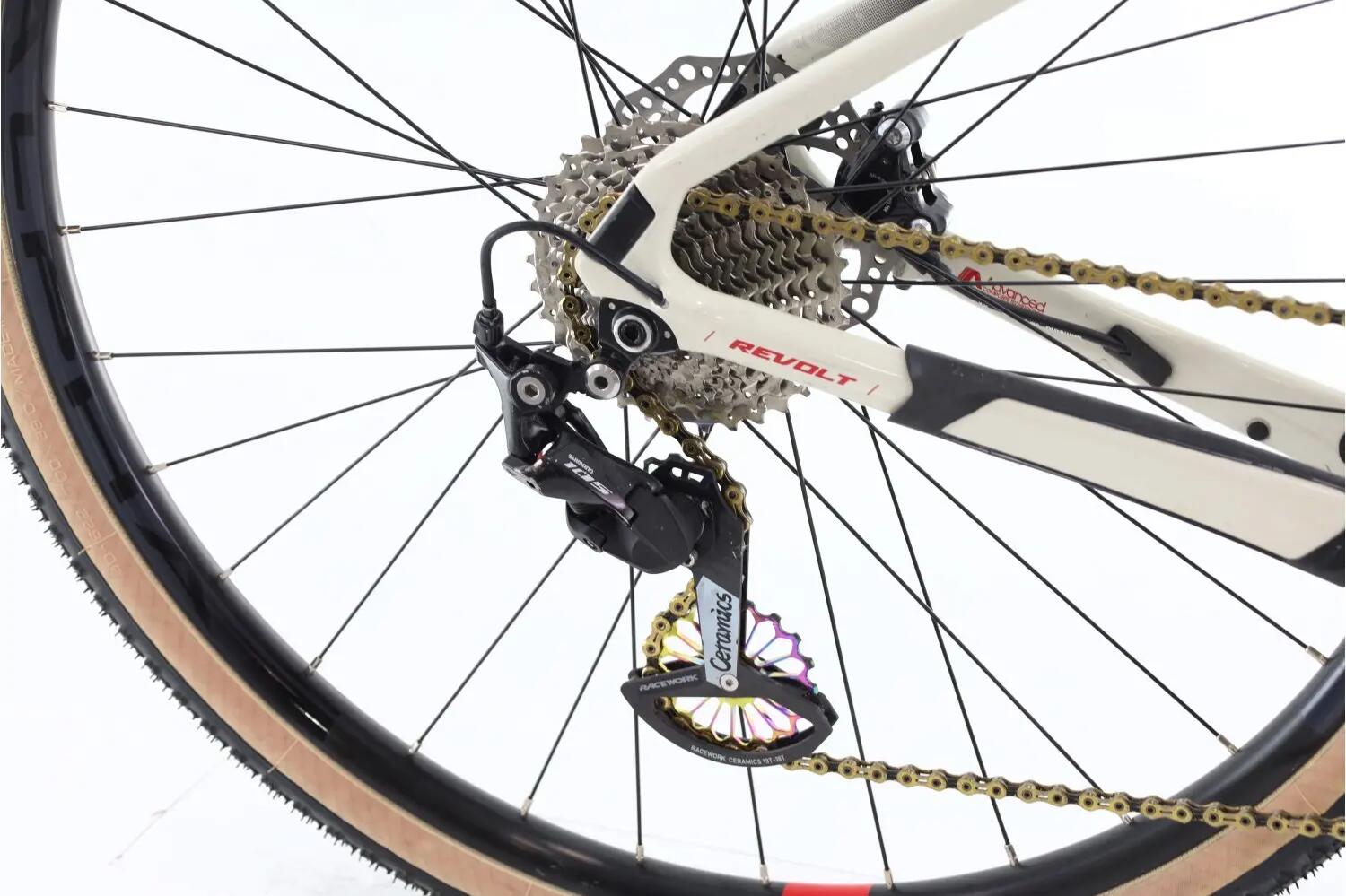 Bici gravel ricondizionata ·  Revolt · Ottimo stato 3/8