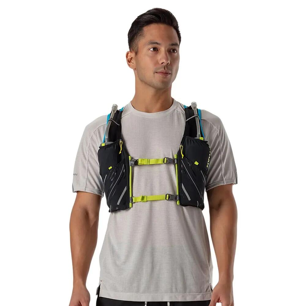 Trinkrucksack Nathan Pinnacle 4 4/5
