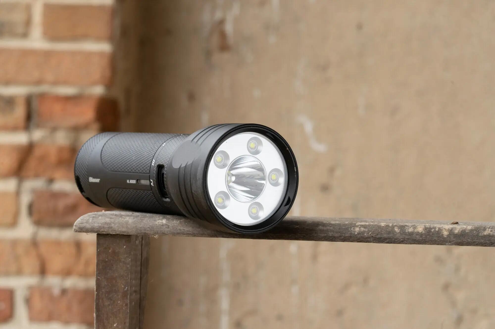 Zaklamp HL6000 4/4