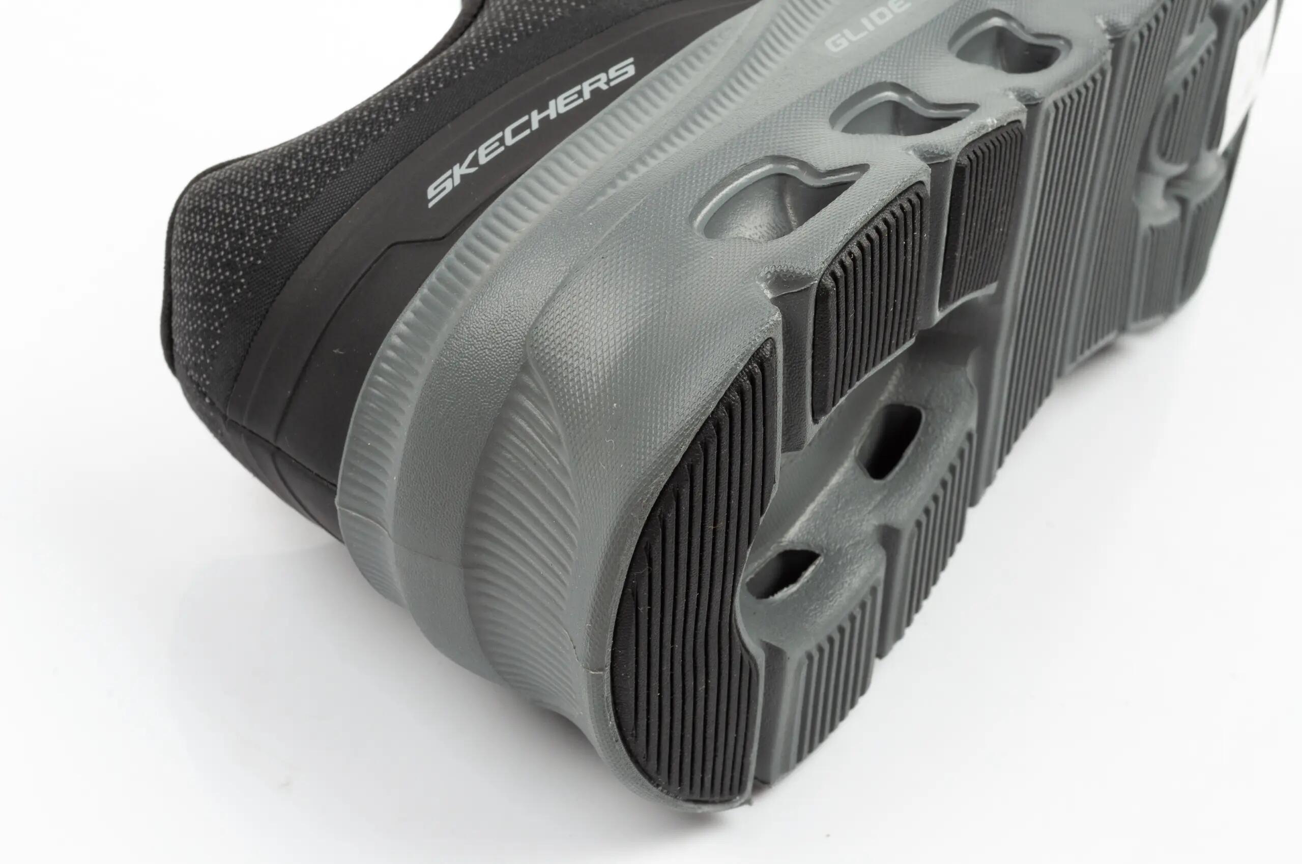 Buty sneakersy męskie Skechers Glide-Step-Pro wsuwane 6/9