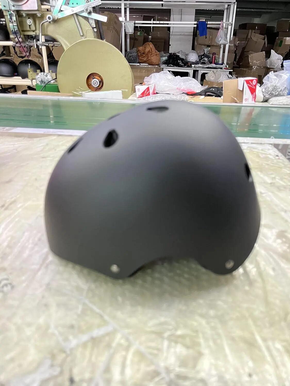 Casque ajustable pour enfants avec genouillères, coudières et protège-poignets - 9/9
