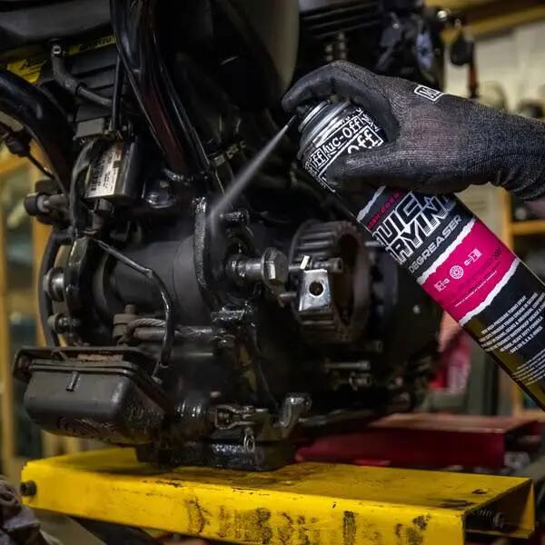 Szybkoschnący odtłuszczacz uniwersalny, pod wysokim ciśnieniem - 750ml MUC-OFF 4/5