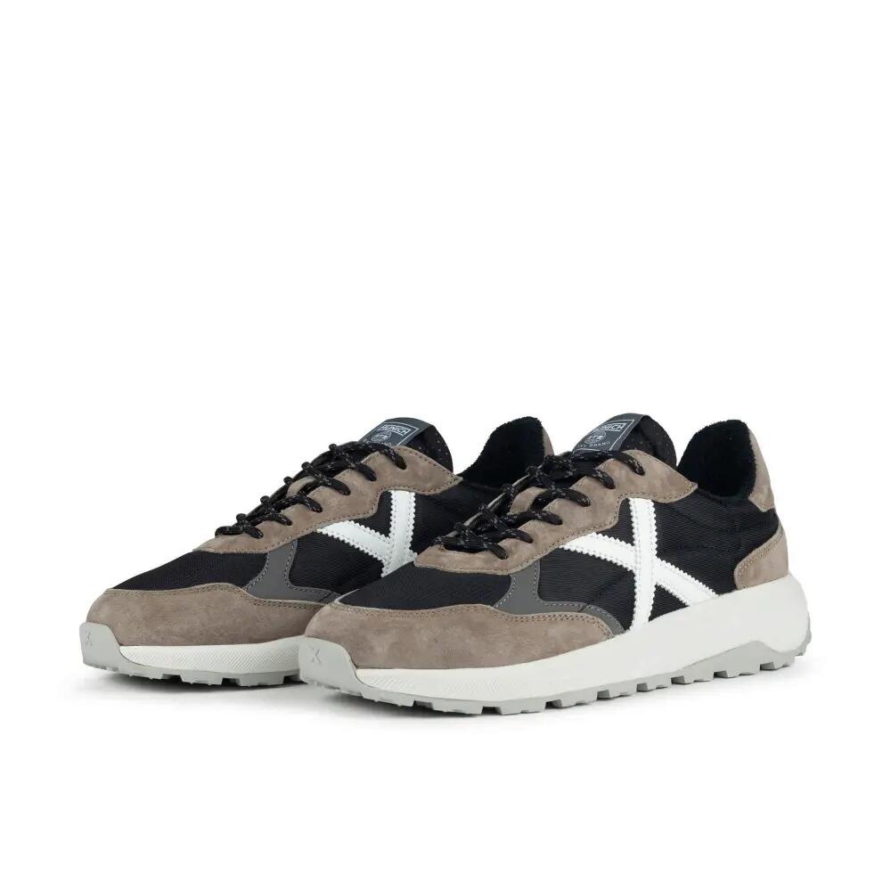 Sneakers uomo Munich multicolore. 2/6