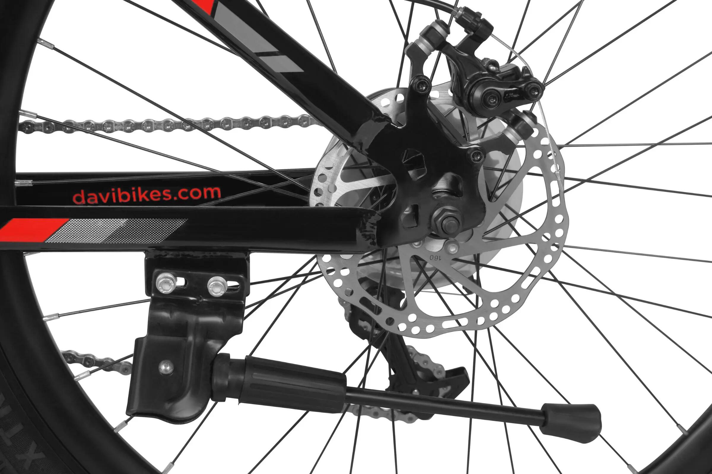 VTT 26" Terrano Pro cadre acier 13" 21 vitesses suspension 145-170 cm 10/10