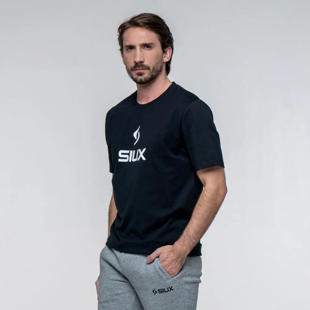 SIUX Basic 26 Negra | Camiseta de algodón hombre cómoda, ligera y transpirable 1/7