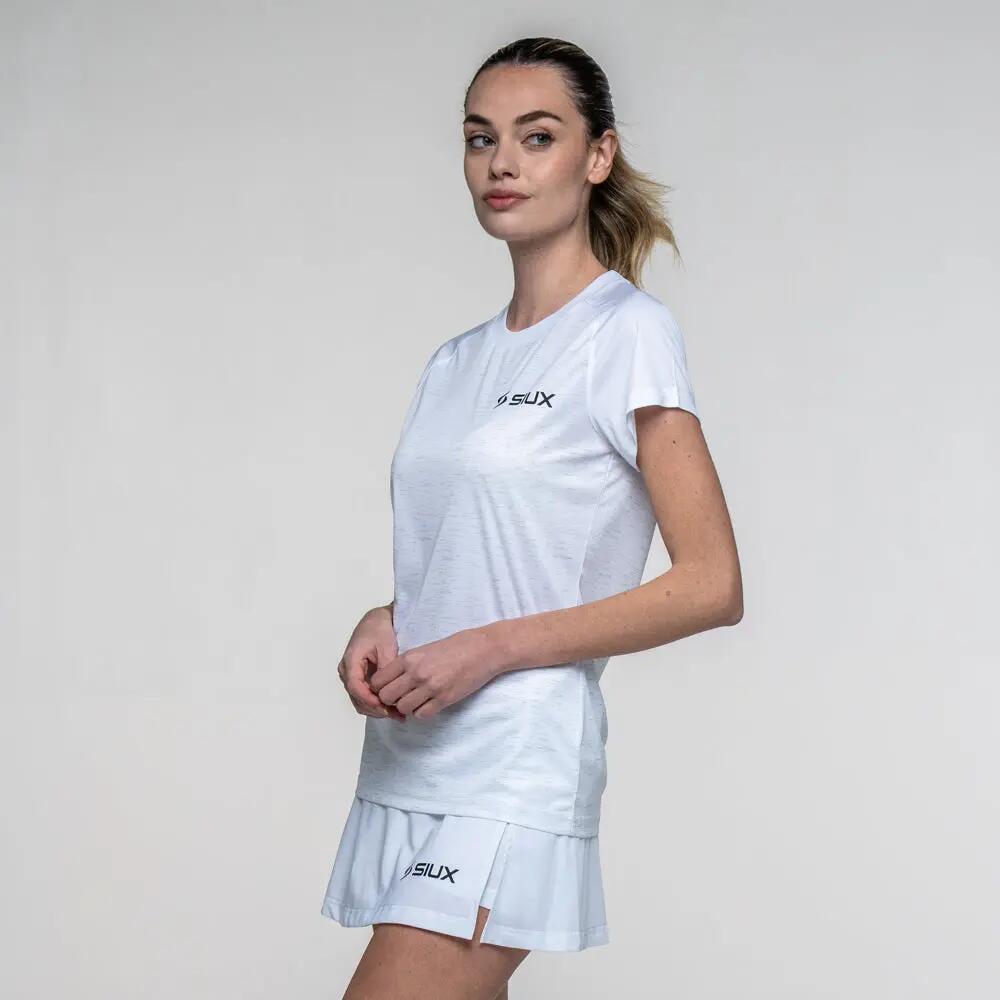 SIUX Club 26 Blanca | Camiseta deportiva mujer ligera, elástica y transpirable 2/7