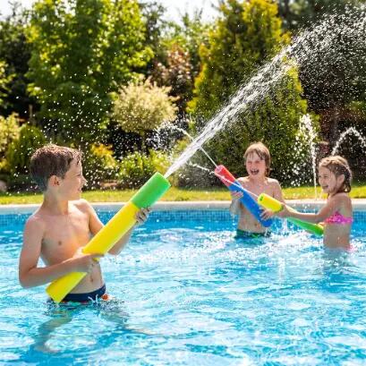 Piankowa pompka wodna do zabawy Aqua-Sport Water Pump 60cm 3/7