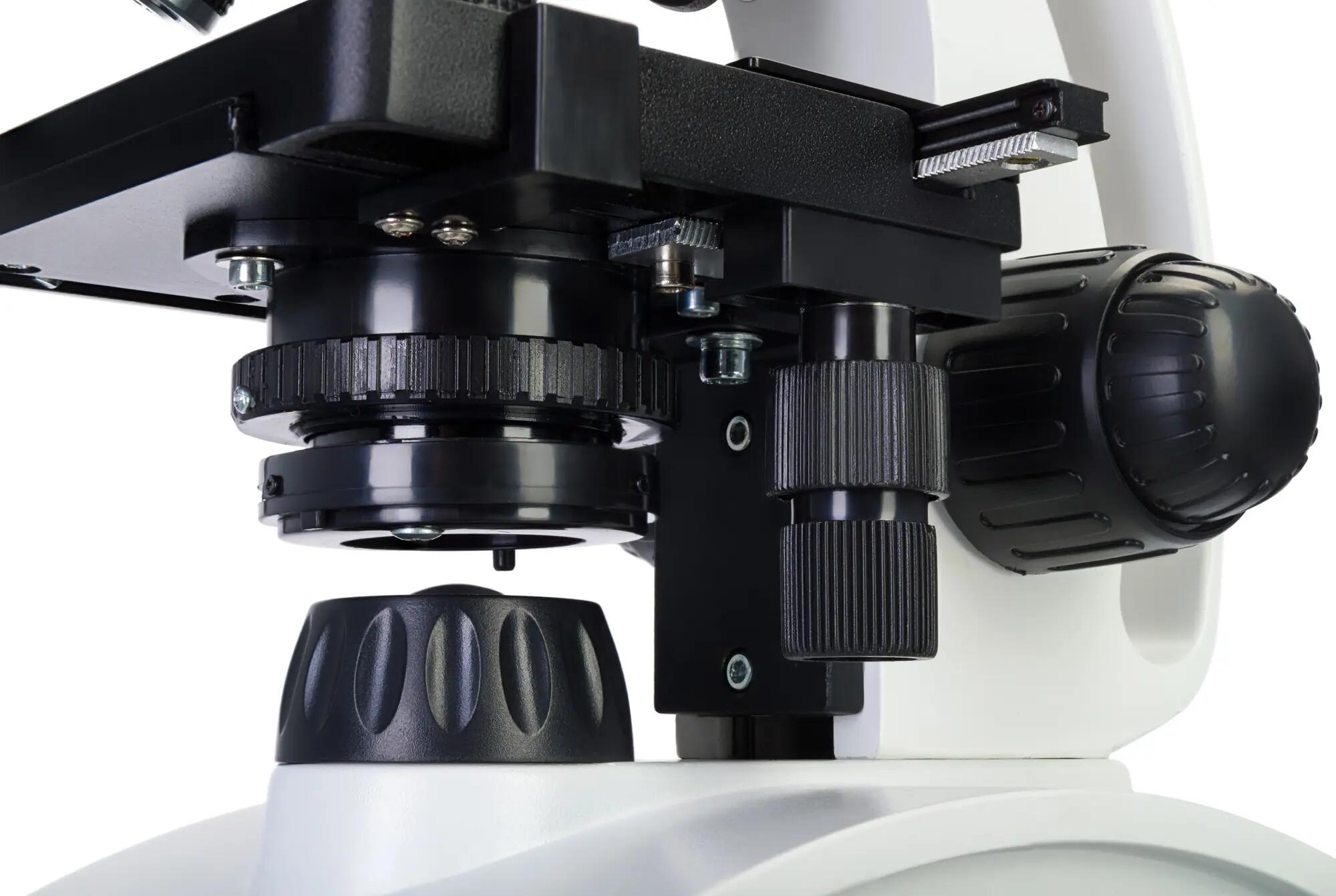 Microscopio digitale Levenhuk Discovery Atto Polar con libro in inglese 10/14