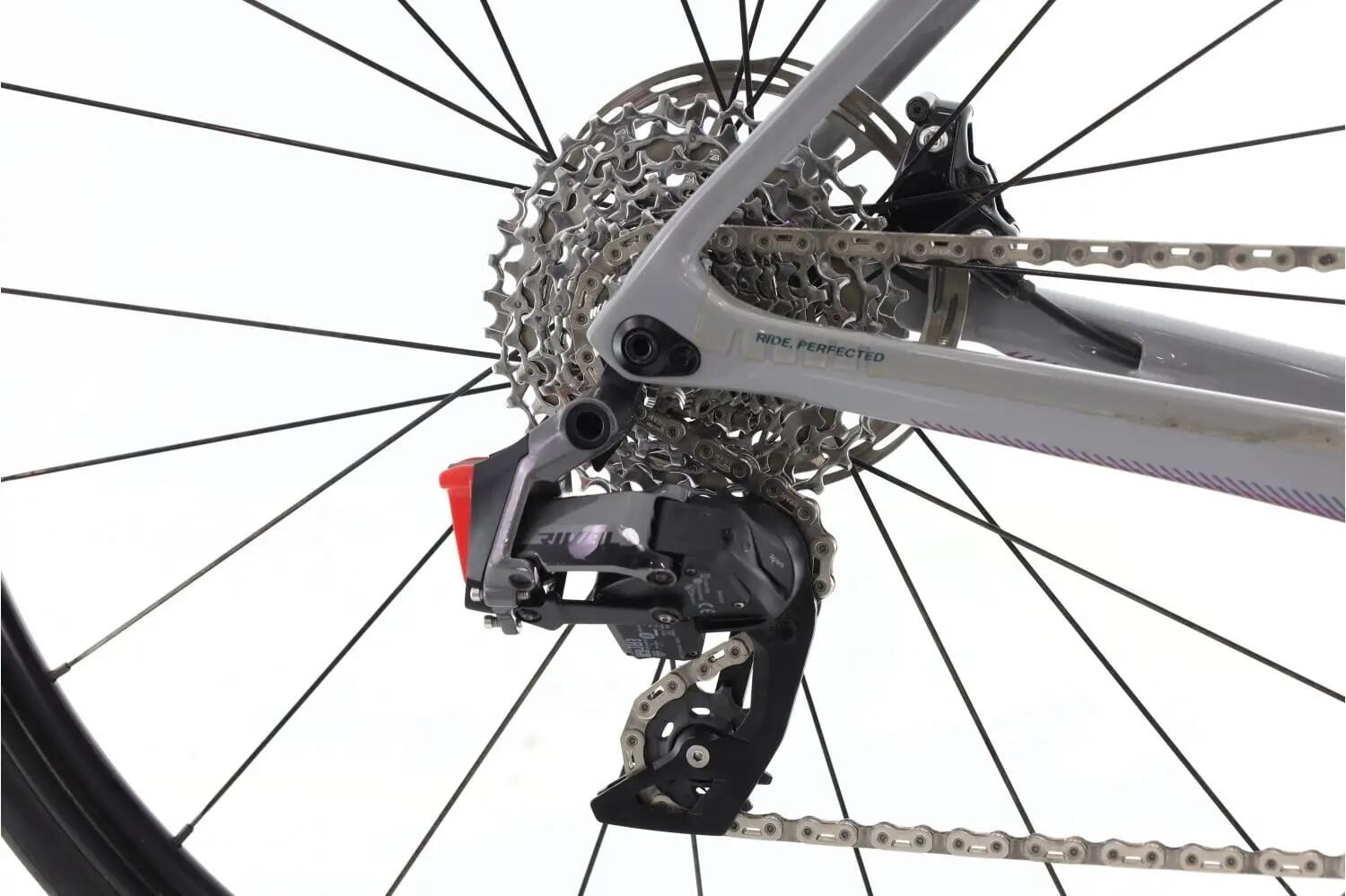 Vélo de route reconditionné · Basso Astra AXS 12V · Très bon état 3/8