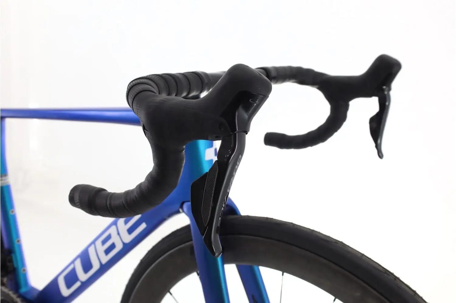 Vélo de route reconditionné ·  Agree SLT Di2 12V · Très bon état 6/8