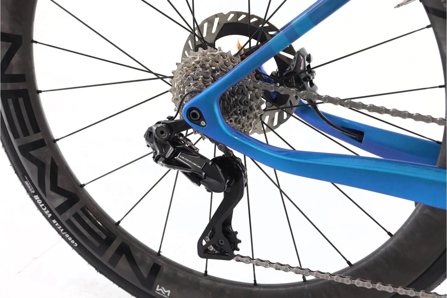 Vélo de route reconditionné ·  Agree SLT Di2 12V · Très bon état 3/8