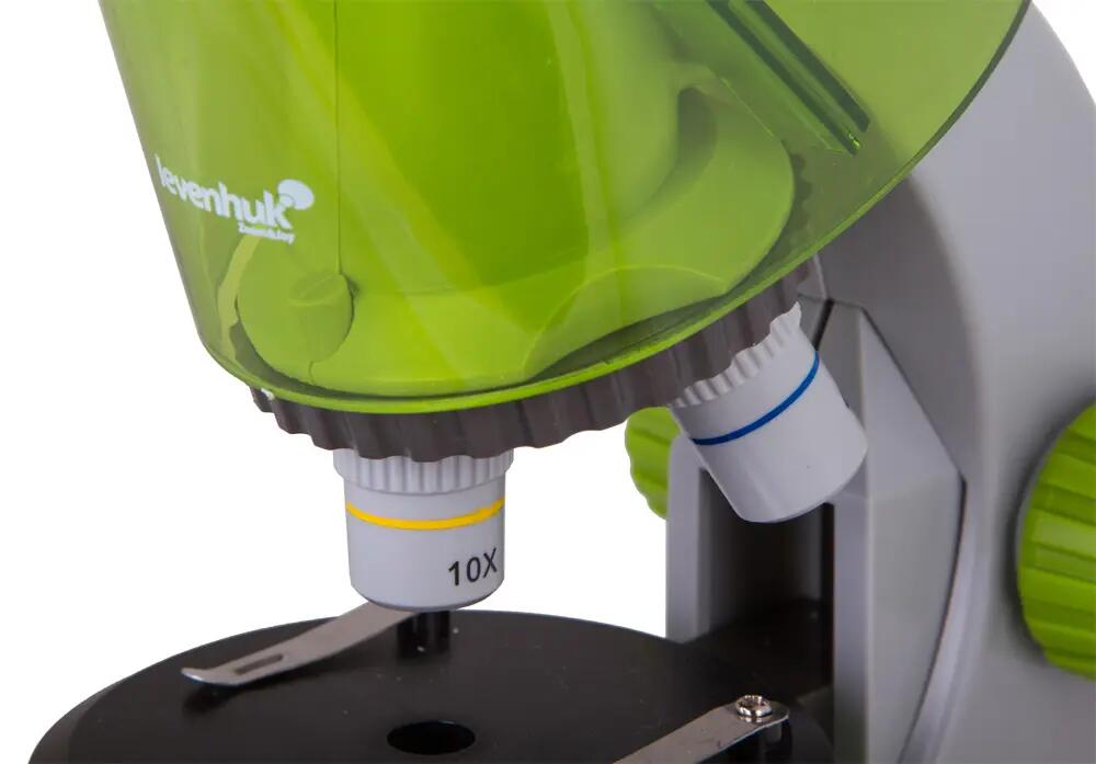 Microscopio Levenhuk LabZZ M101 Verde limetta con libro in tedesco 7/14