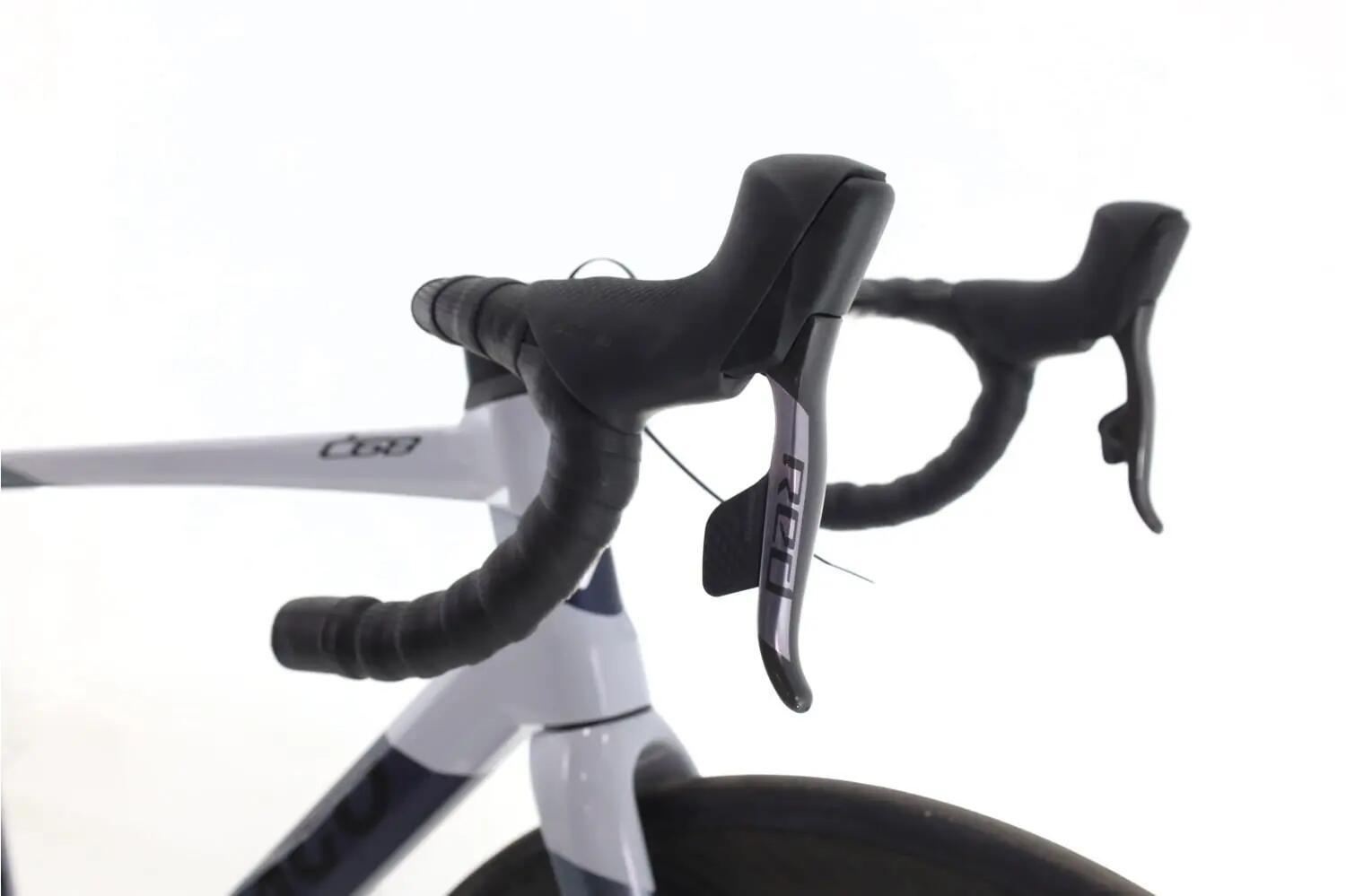 Vélo de route reconditionné · Colnago C68 AXS 12V · Très bon état 6/8