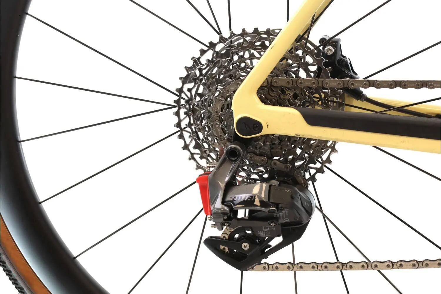 Bici gravel ricondizionata ·  Grail CF SL 7 AXS 12V · Ottimo stato 3/8