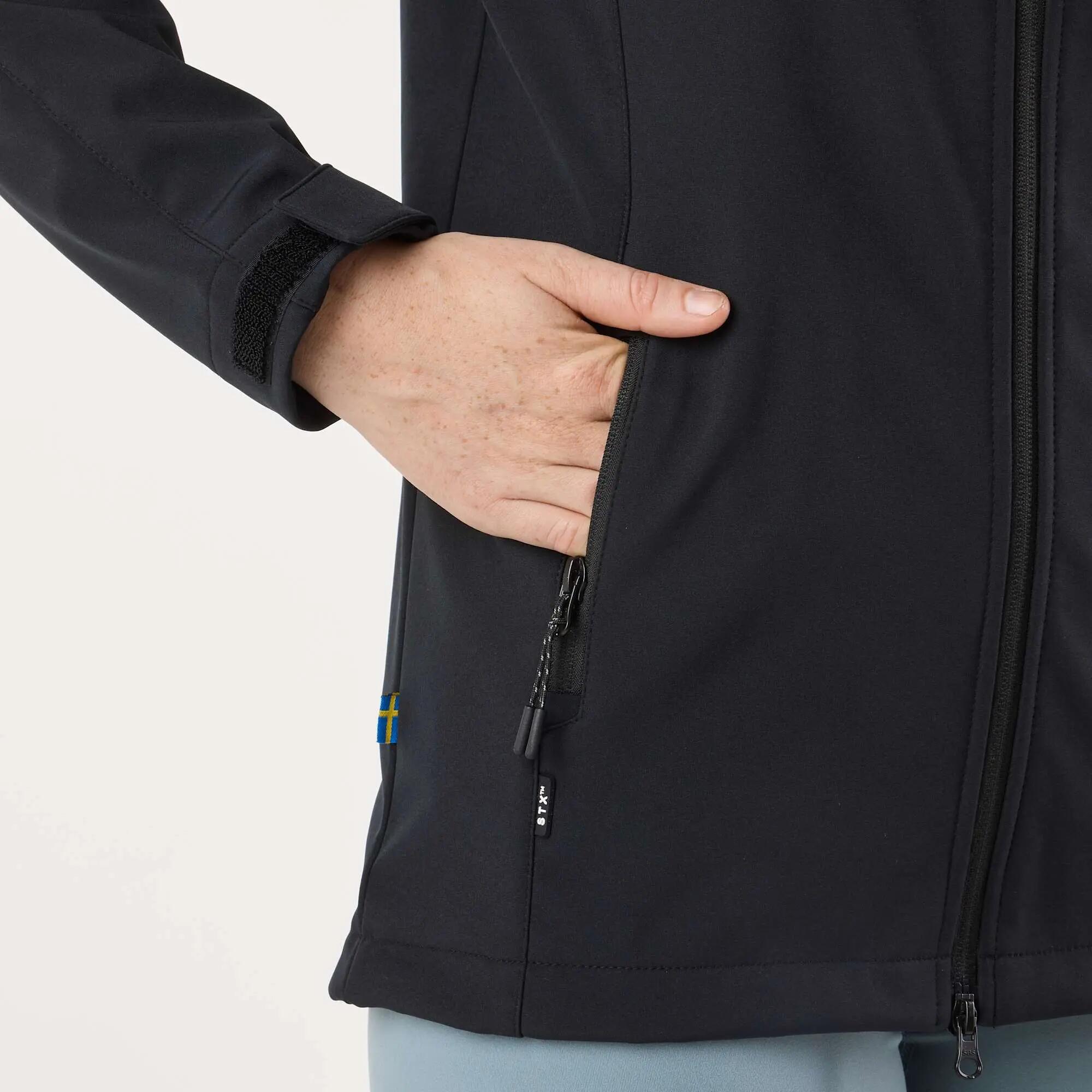 Softshell Jas Wandelen Vrouw Stryn Waterdicht 8/13