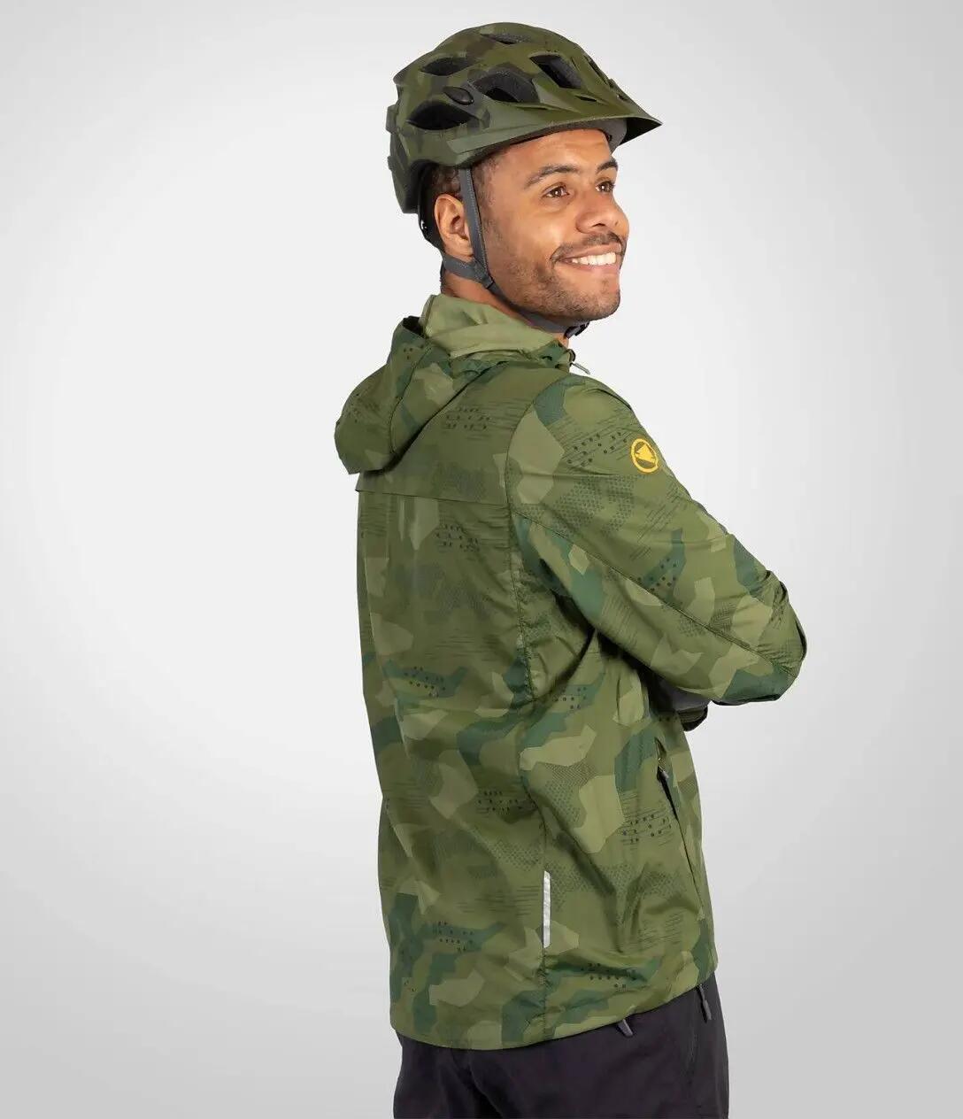 Endura Hummvee Camo Windbreaker Jacket Green 6/7
