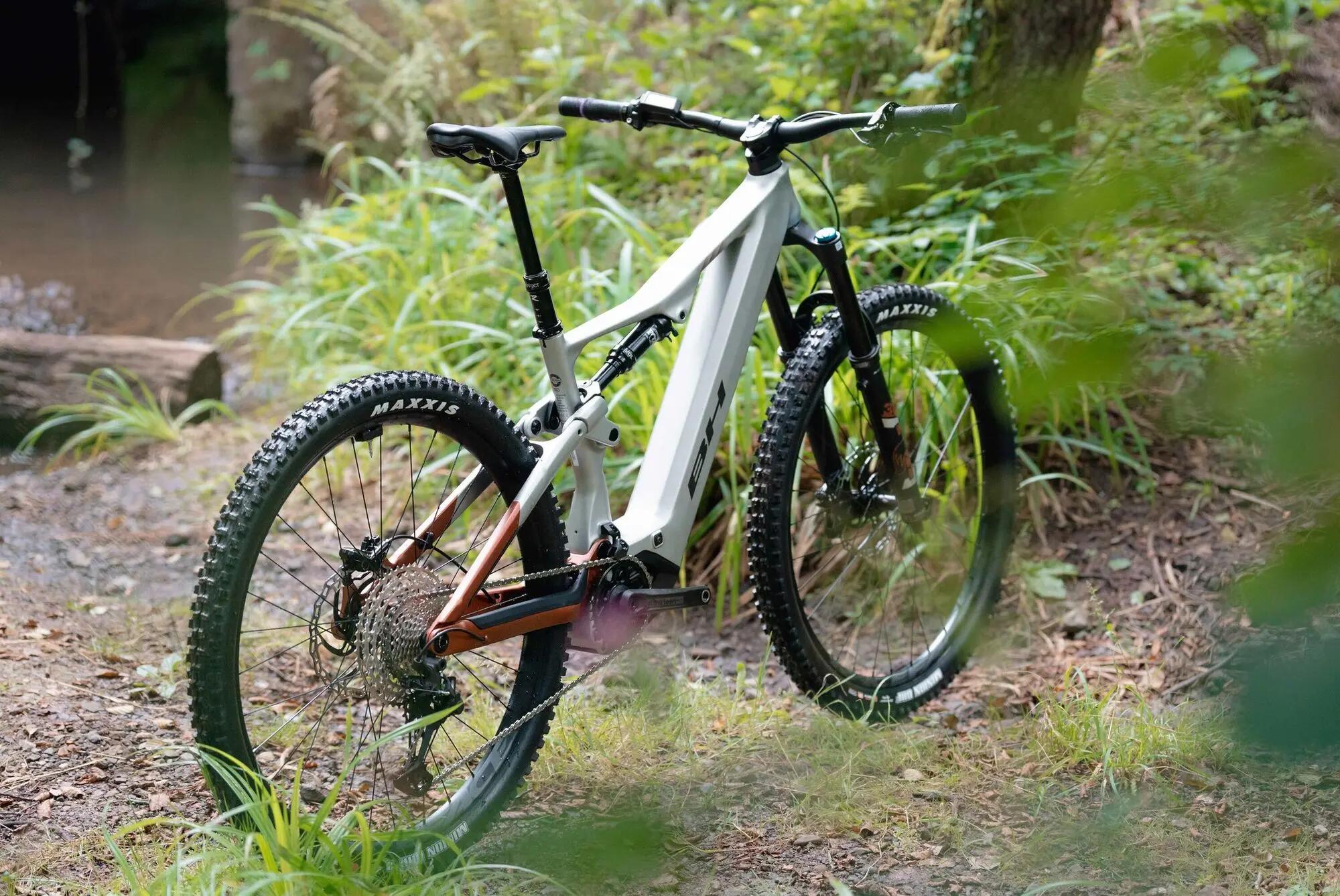 Bicicleta eléctrica de montaña con suspensión total BH iLynx+ NX Enduro 9.0 12 V 3/7