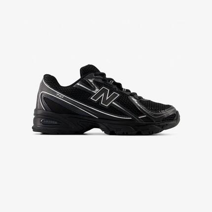Baskets NEW BALANCE 740