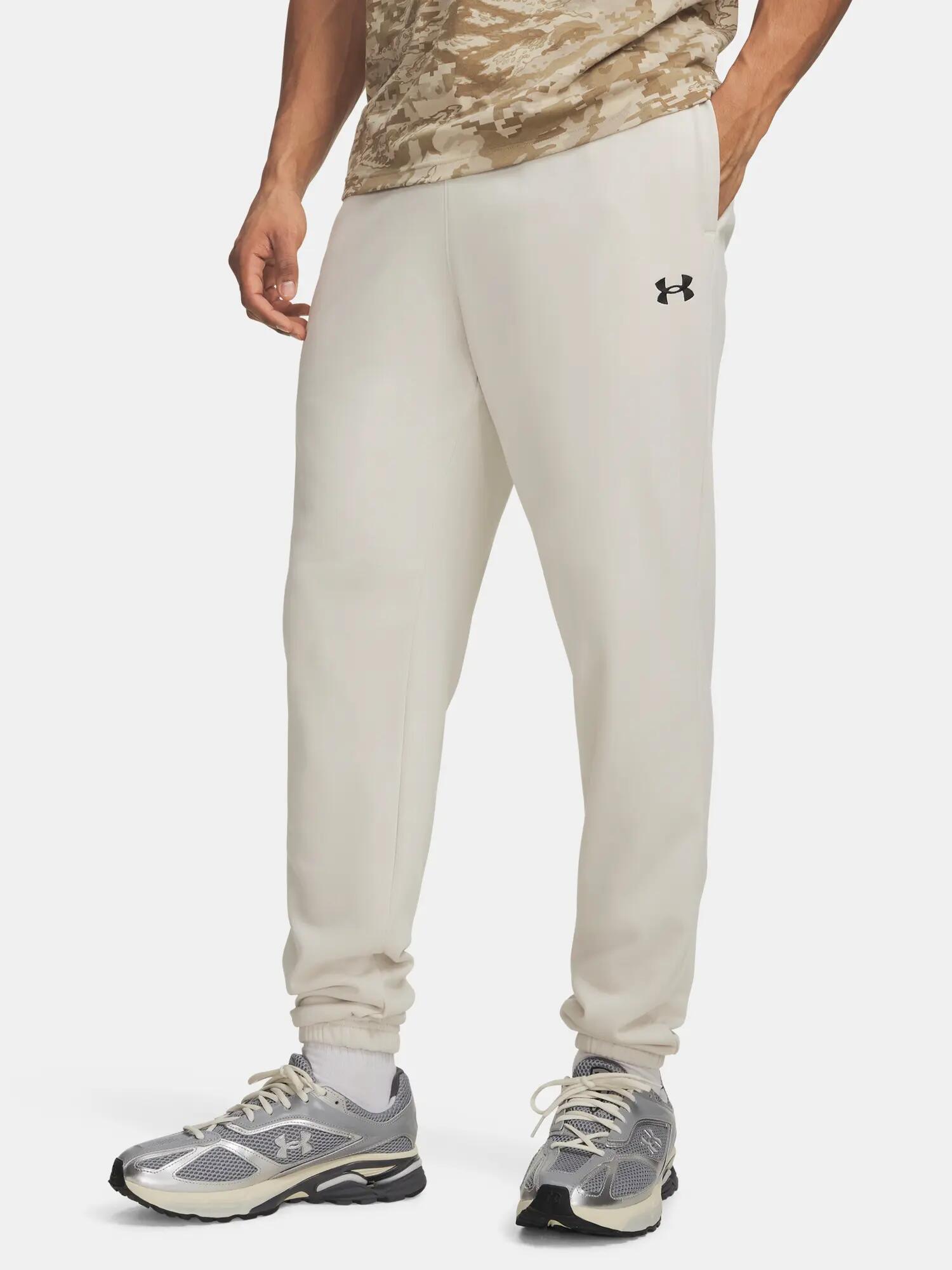 UNDER ARMOUR picture