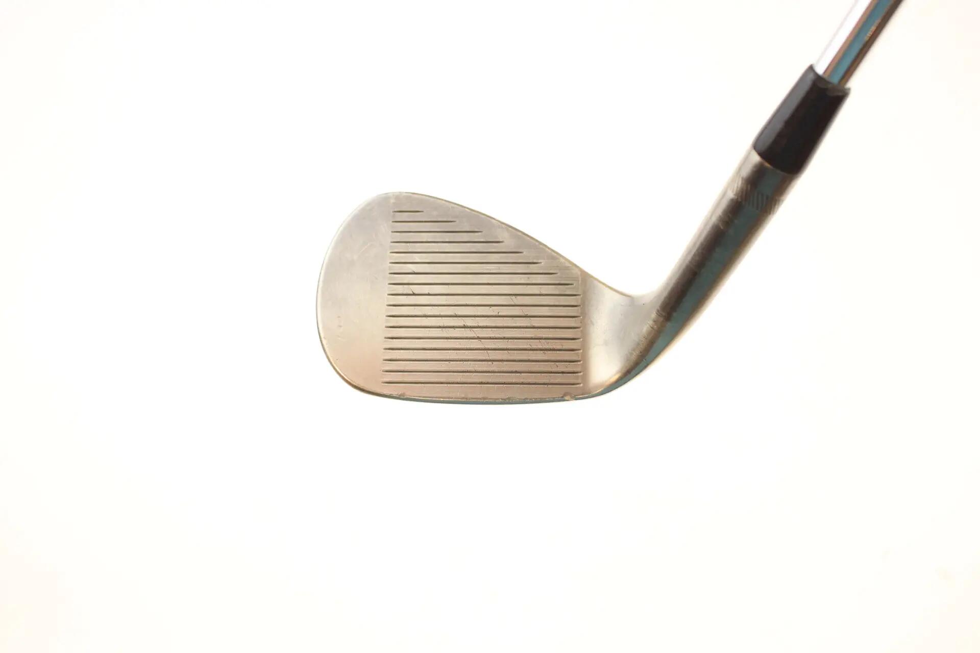 Seconde vie - Titleist Vokey SM10 Nickel D-Grind RH 56-deg Wedge - Sufficient 3/5