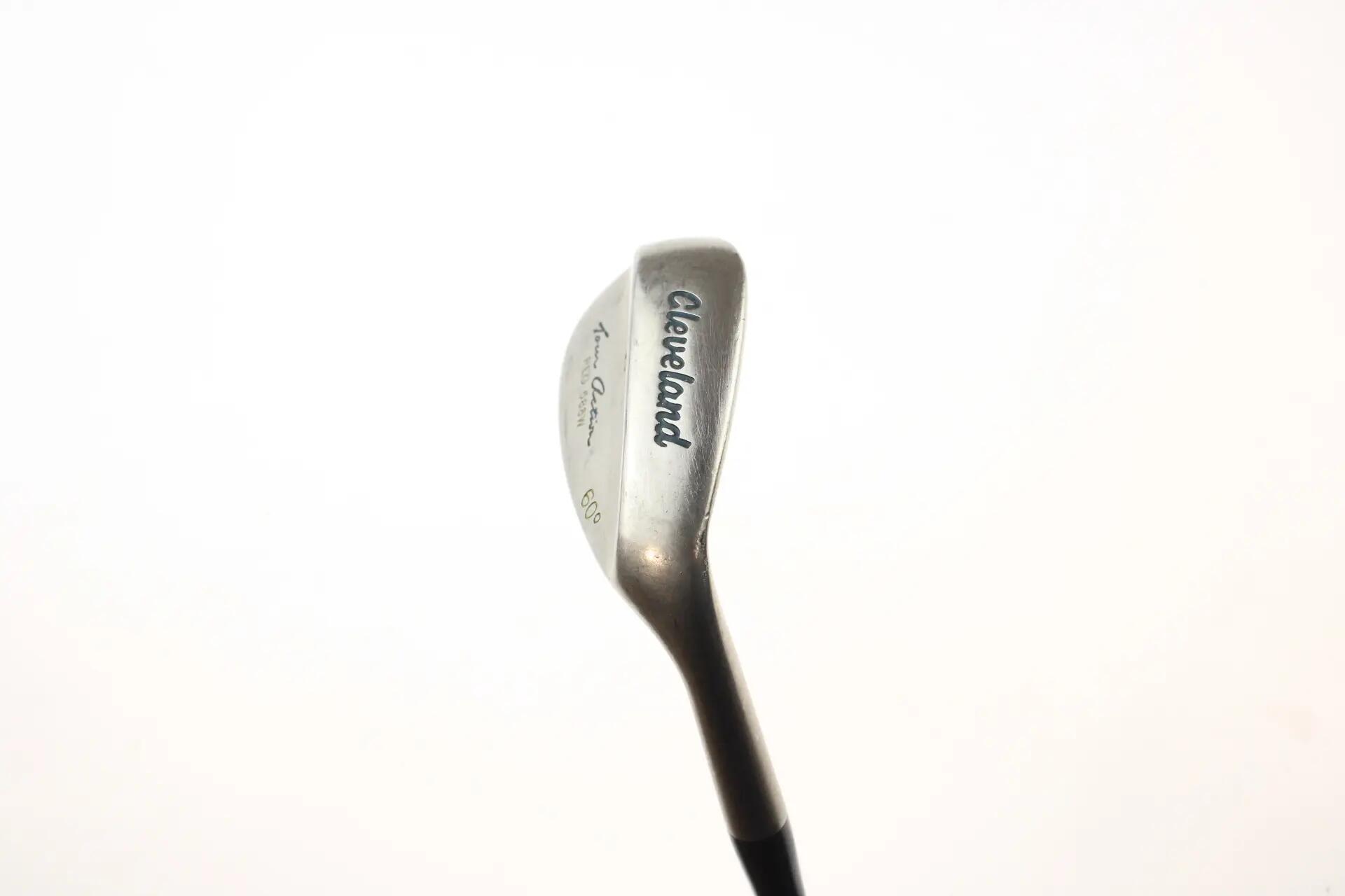 Seconde vie - Cleveland 588W Tour Action RH 60-deg Wedge - Good 2/6