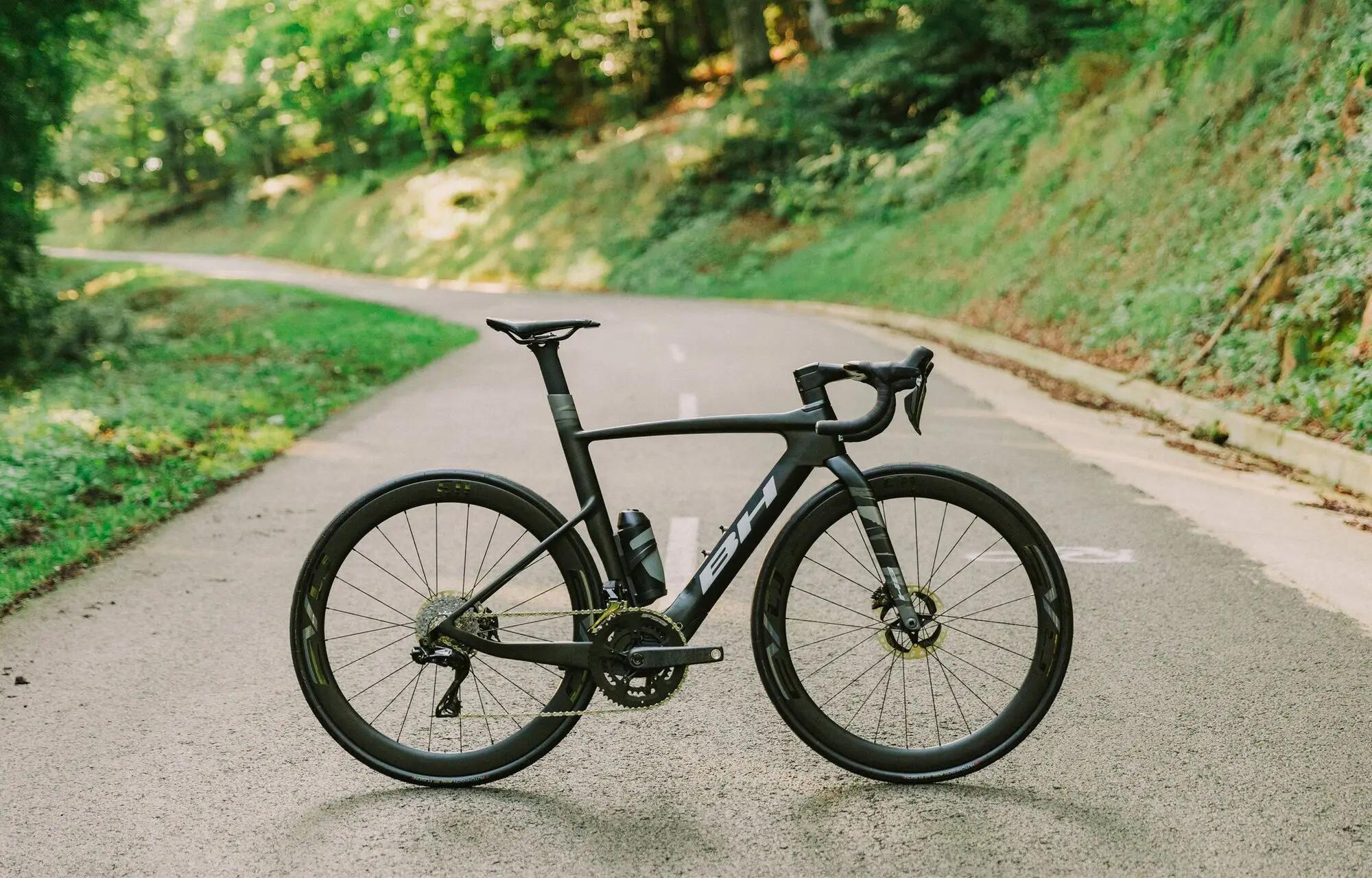 Vélo de Route Électrique BH iAerolight 1.7 Shimano 105 Di2 12V 420Wh 700mm Noir 6/6