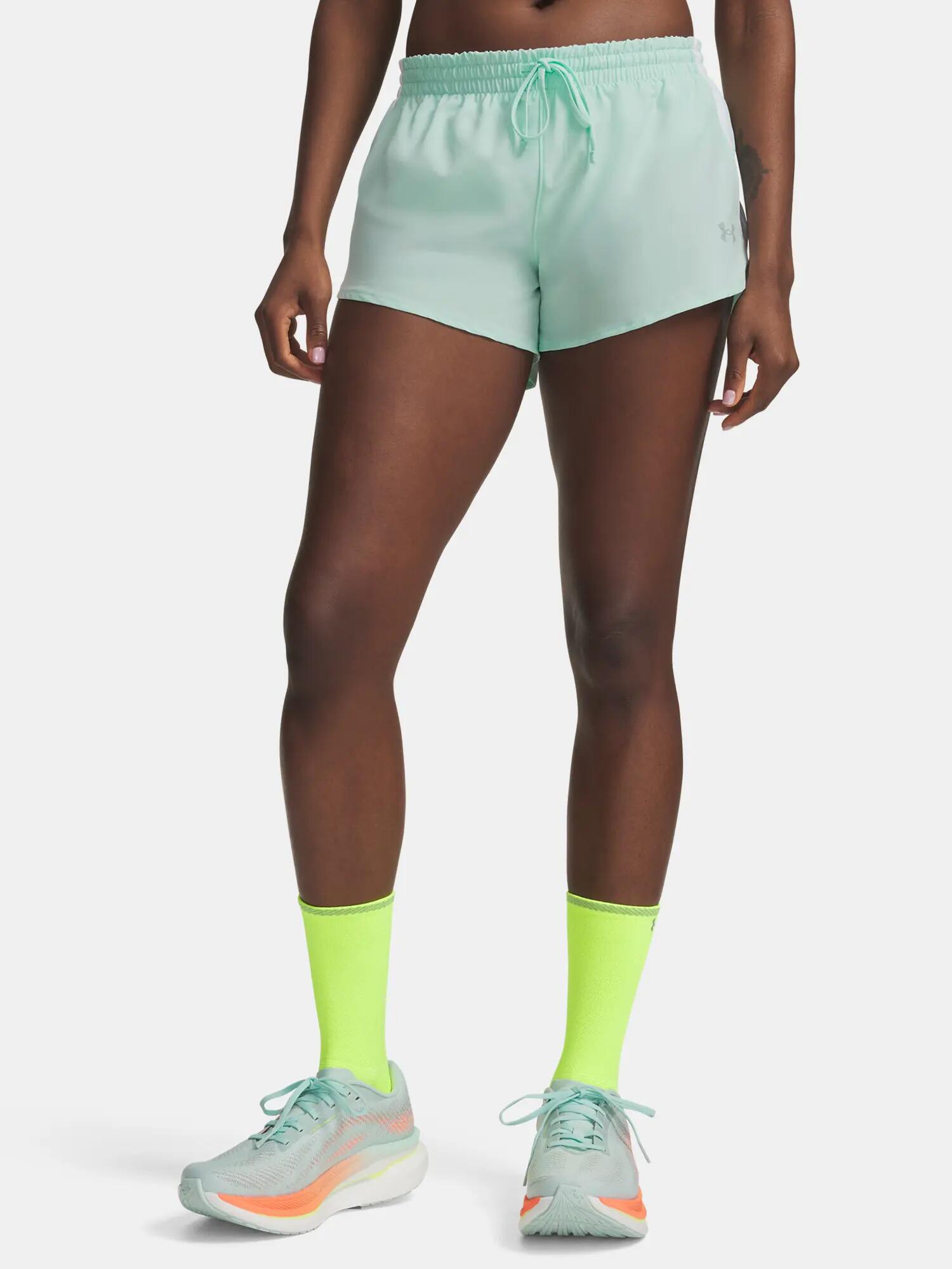 UNDER ARMOUR picture