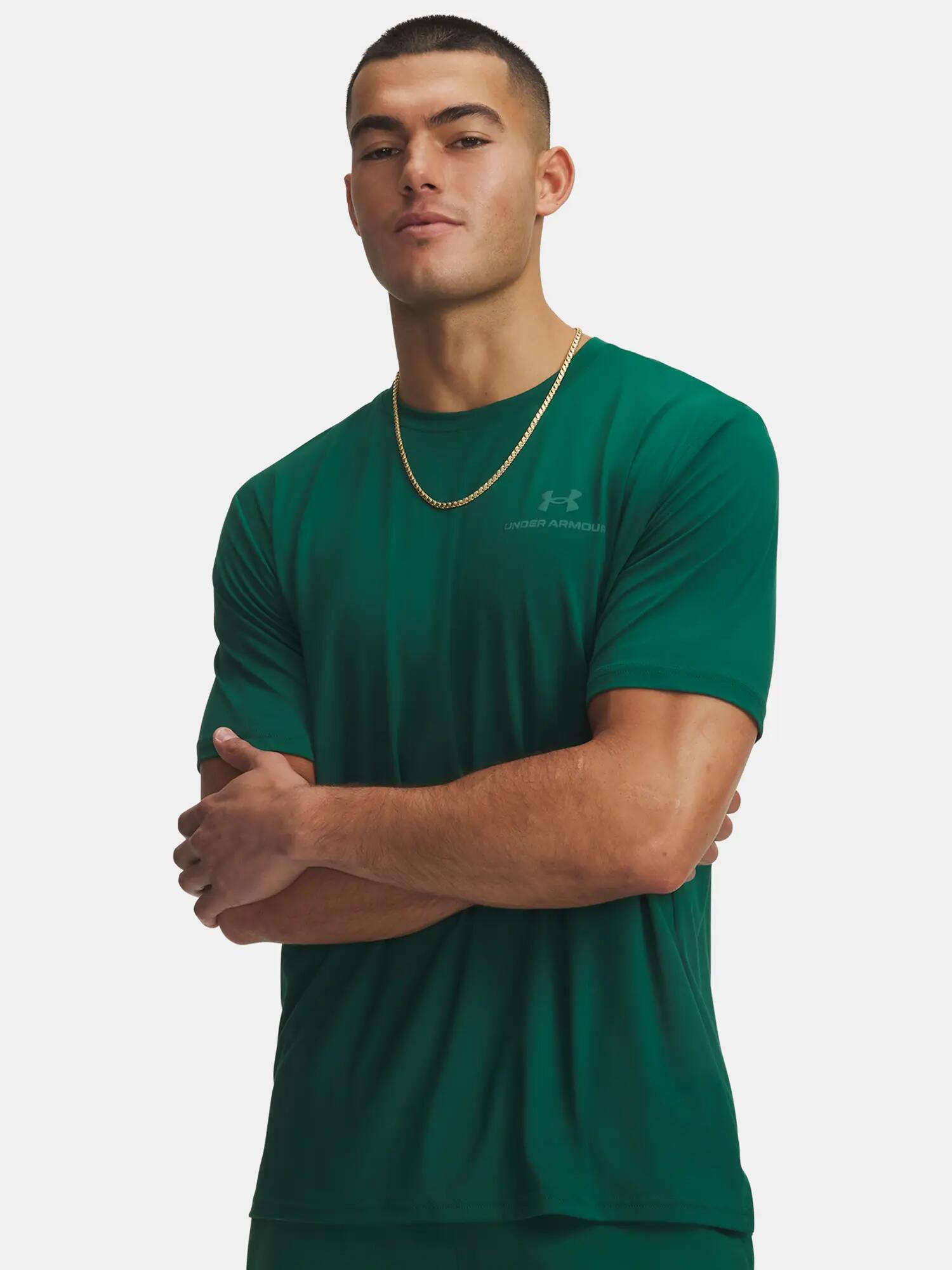 UNDER ARMOUR picture