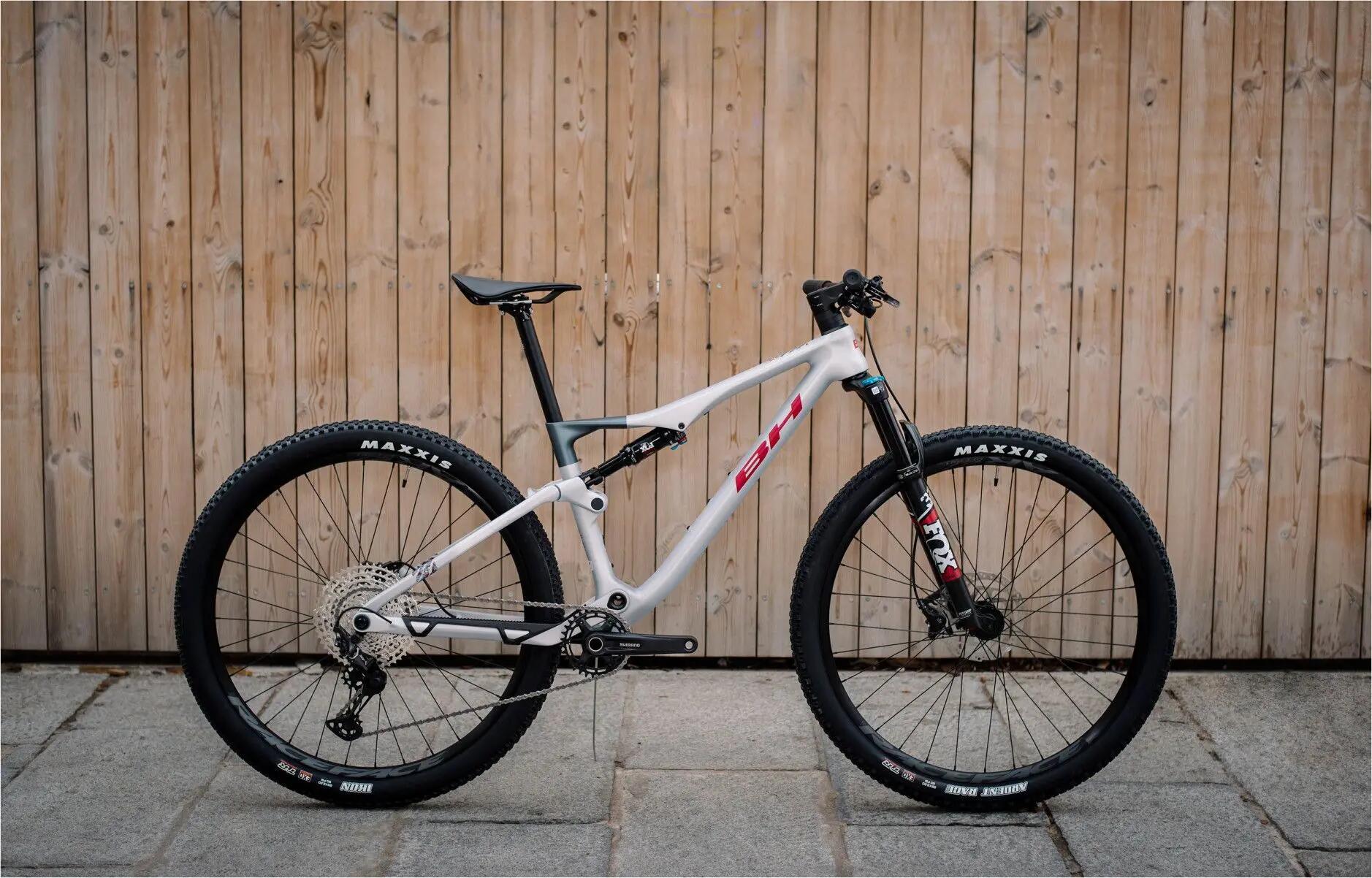 VTT Tout-Suspendu BH Lynx Race LT 6.0 Shimano 12V 29'' Noir Rouge 2/4