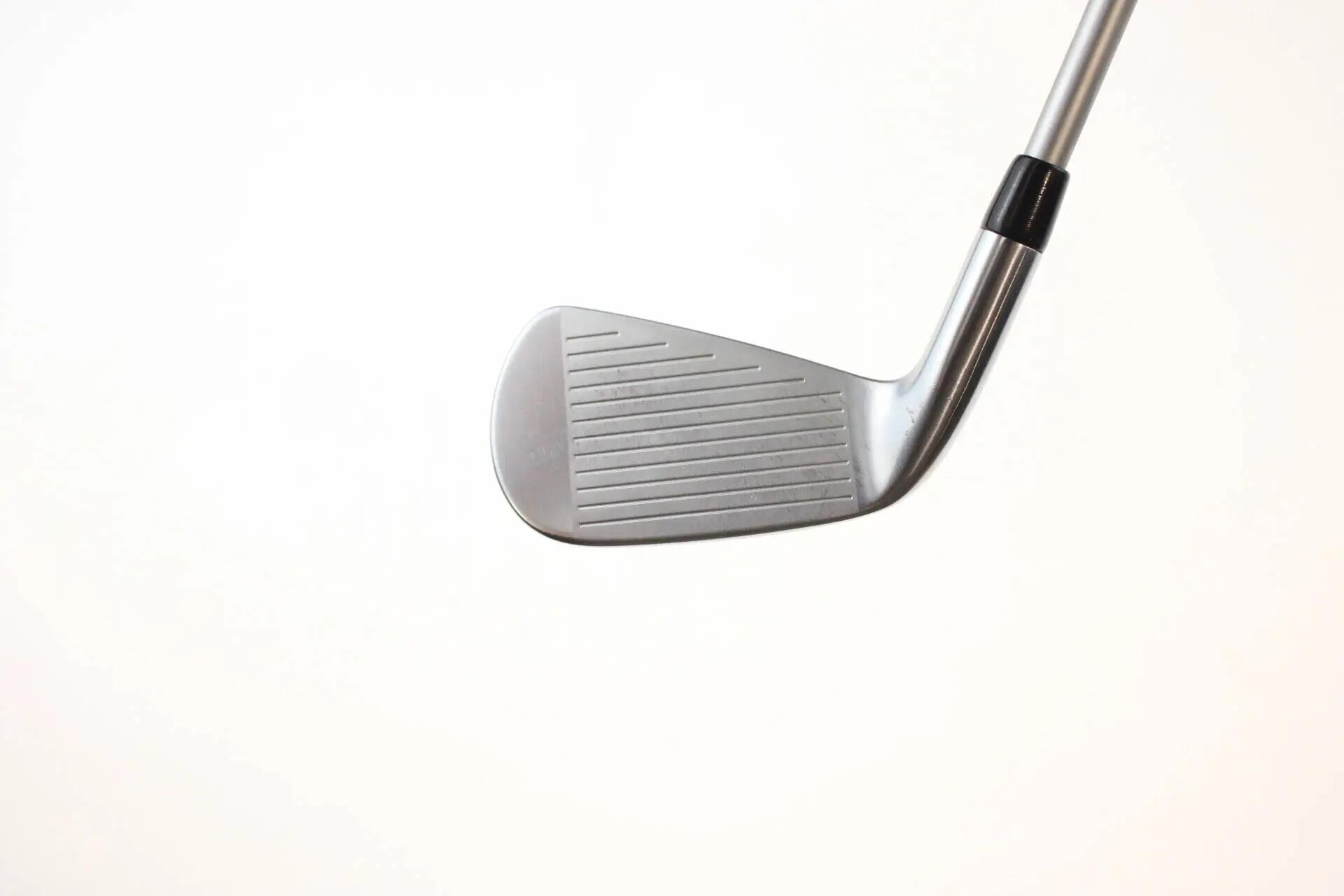 Seconde vie - Titleist T250U Utility RH 22-deg Hybrid - Very good 3/5