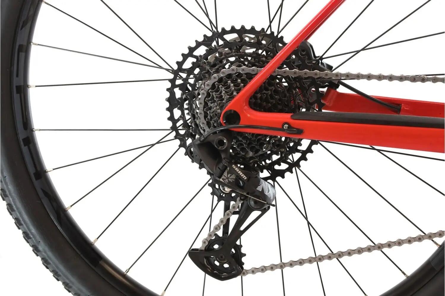 MTB ricondizionata ·  Scale 940 · Ottimo stato 3/8