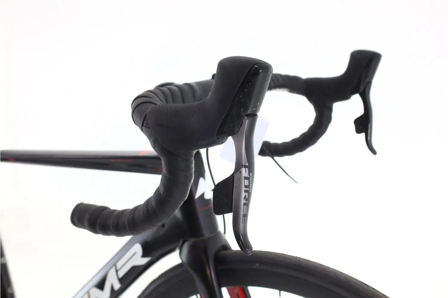 Vélo de route reconditionné ·  Adrenaline Aero RS AXS 12V · Très bon état 6/8