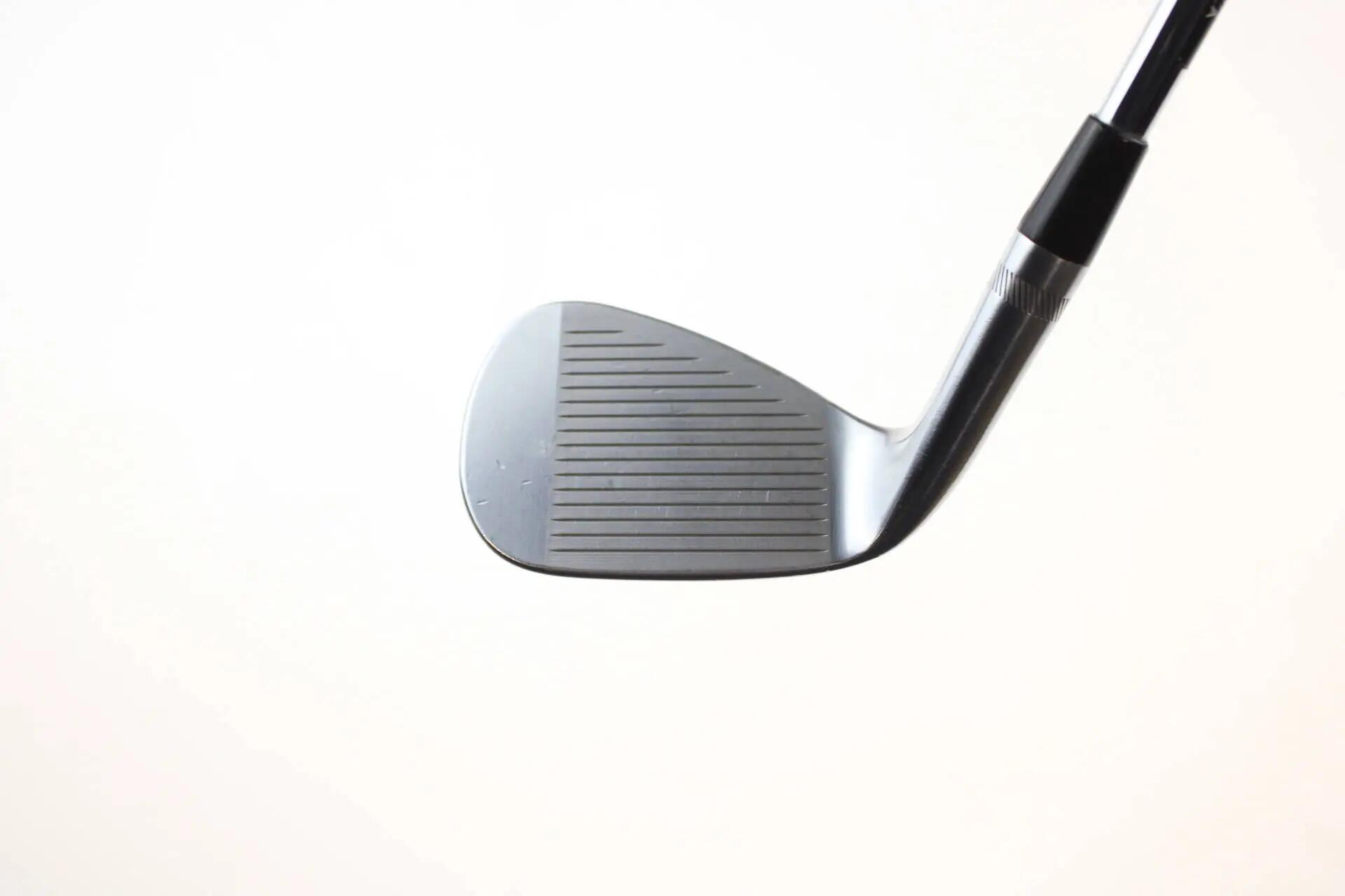 Seconde vie - Titleist Vokey SM10 Tour Chrome F-Grind RH 48-deg Wedge - Good 3/5