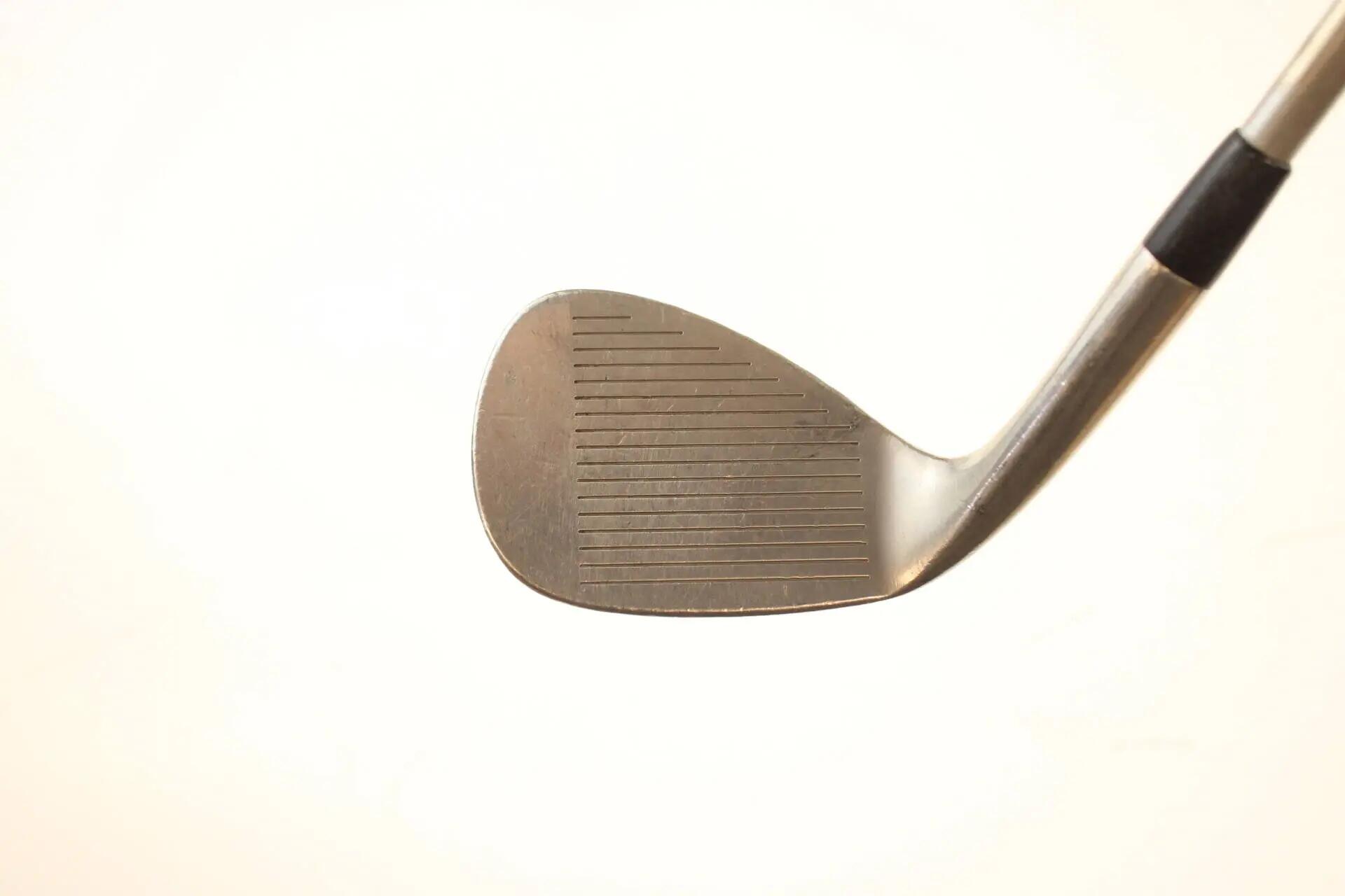 Seconde vie - Cobra King Pur Versatile Grind RH 54-deg Wedge - Sufficient 3/5