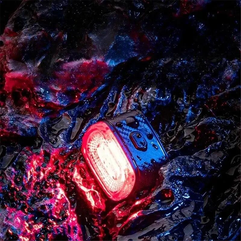Inteligentne tylne światło rowerowe z detekcją hamowania ROCKBROS Q4 5/7