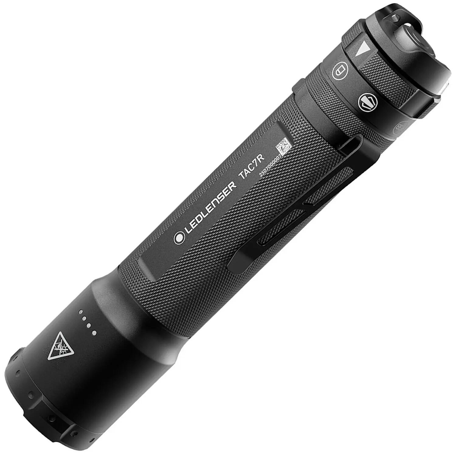 Lampe torche tactique – Chasse, Aventure – 3200lm IP68 370m RGB – TAC7R 2/15