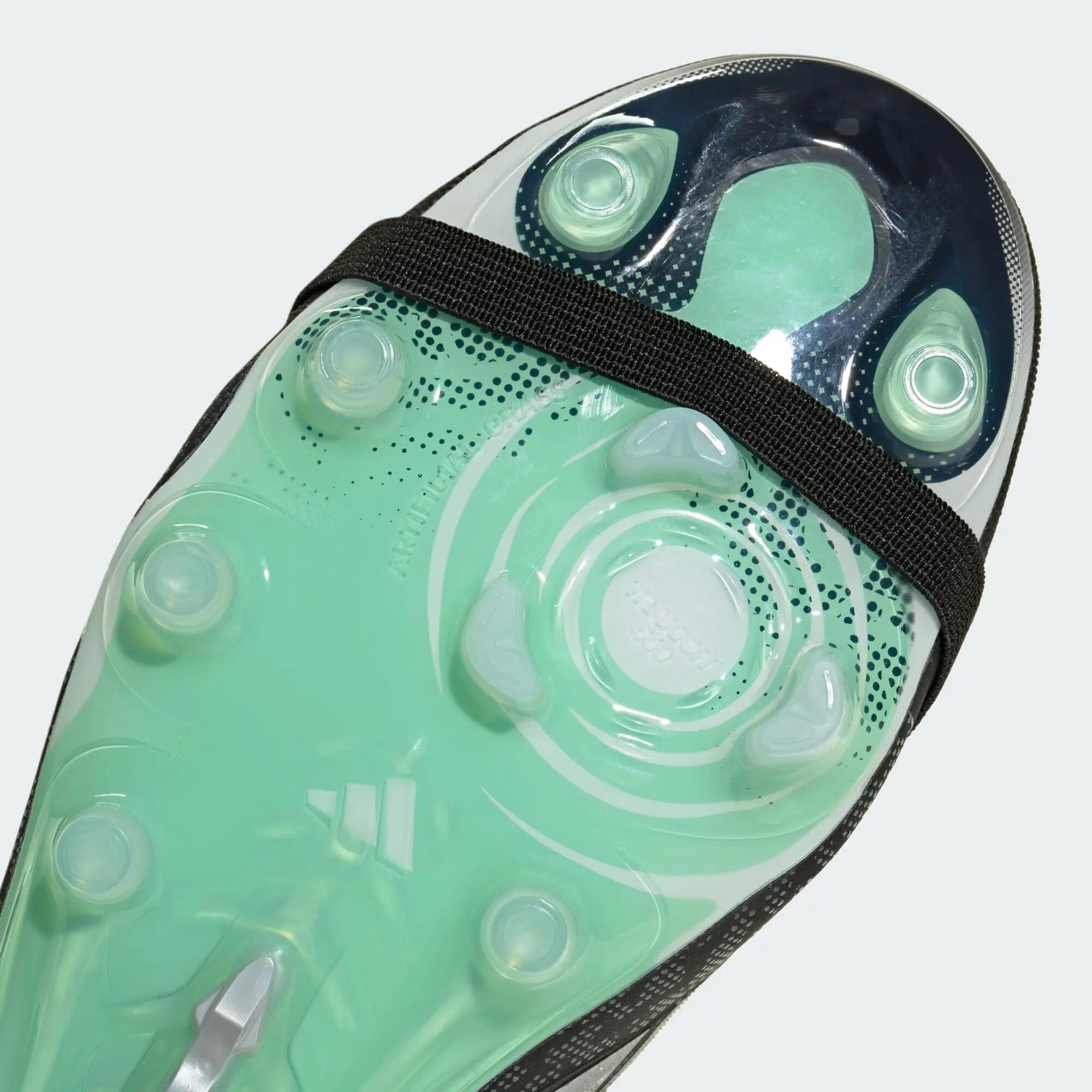 Chaussure de football languette rabattue Predator Pro terrain synthétique 6/8