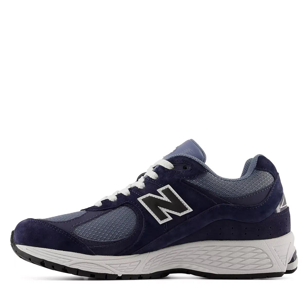 Unisex sneakers 2002 3/4
