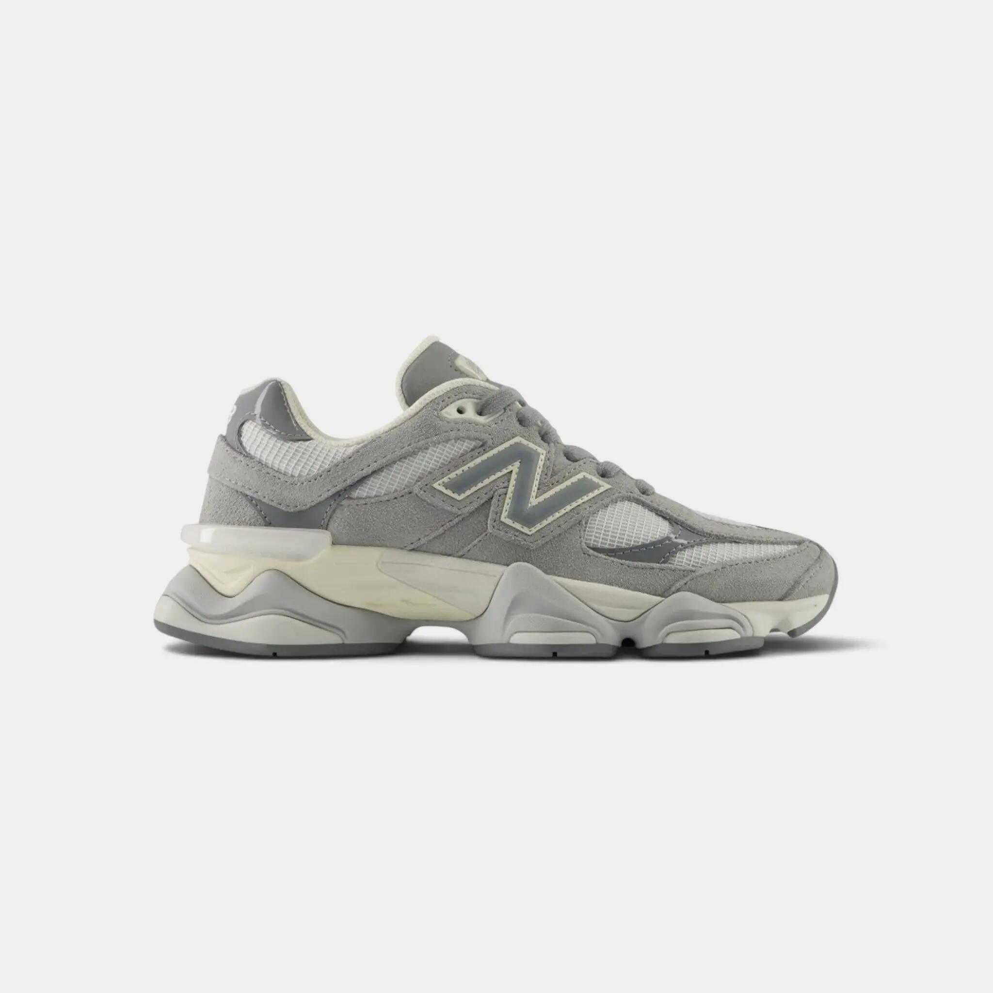 New Balance 9060 Grey Silver 1/2