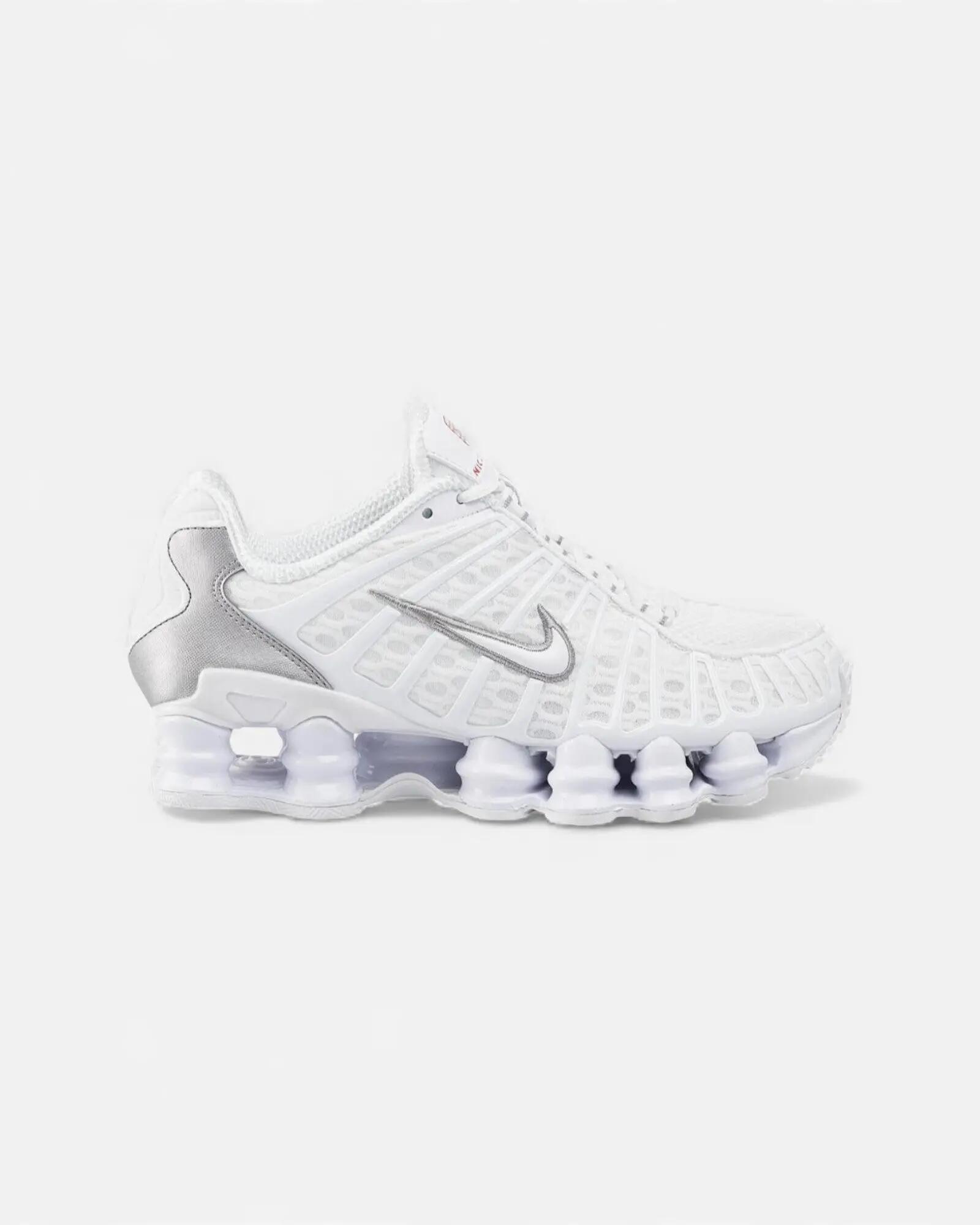 NIKE picture