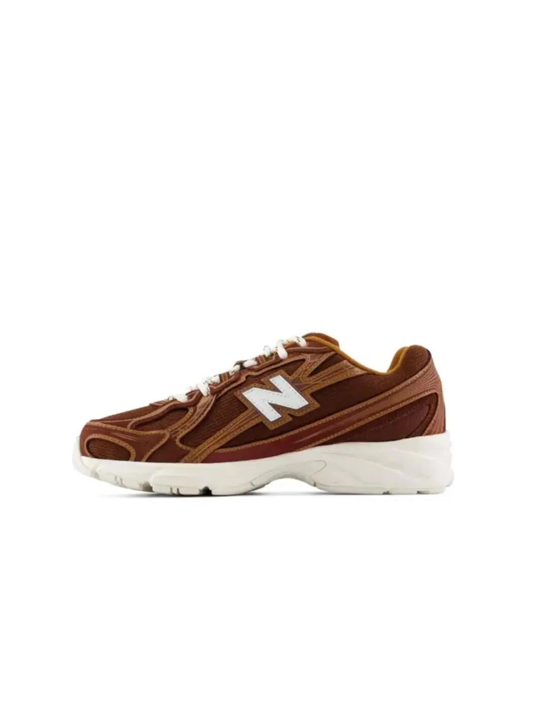 Sneakers da donna New balance 740 Marrone. 2/3