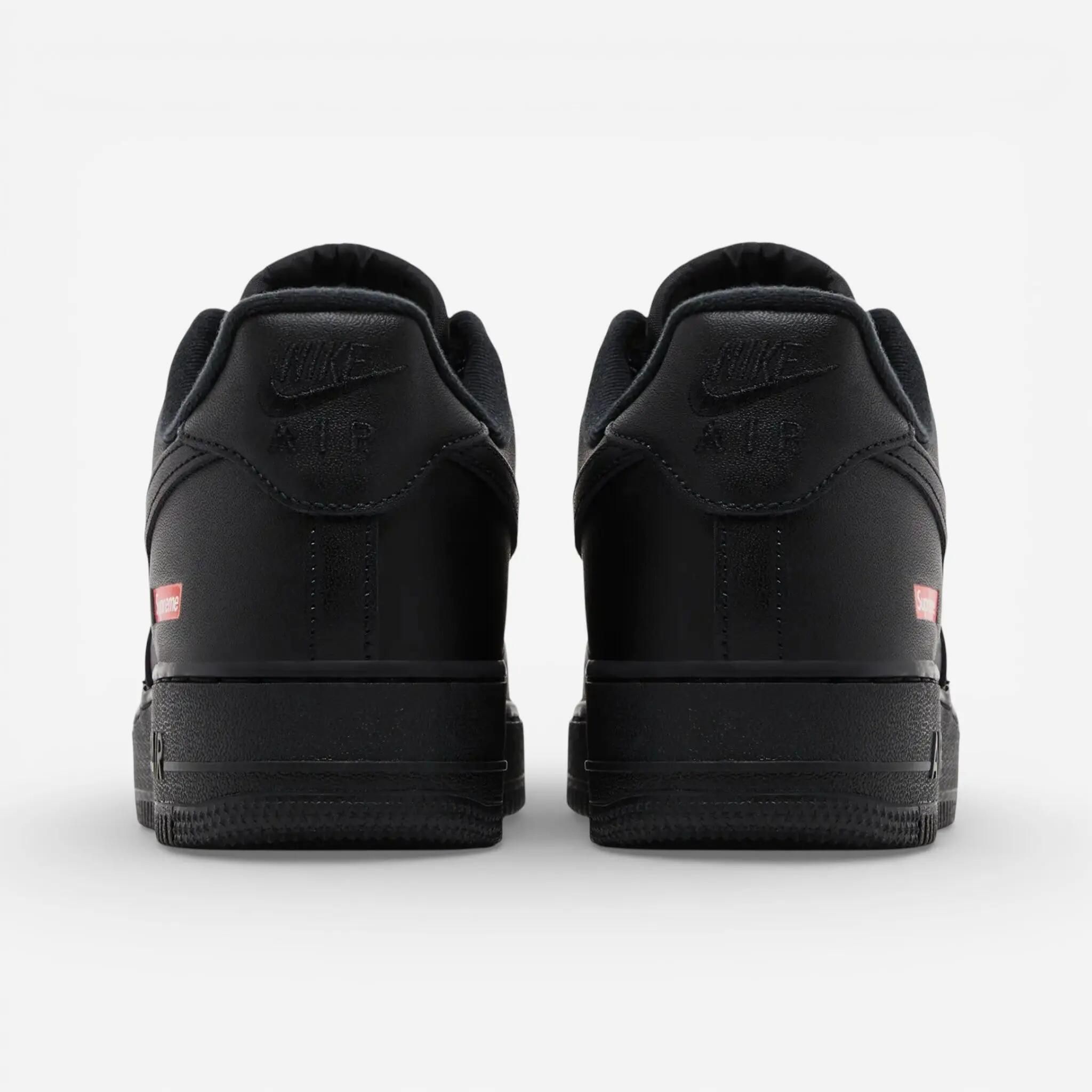 Nike Air Force 1 Supreme Black 3/4
