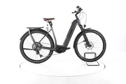 Tweedehands - Cube Kathmandu Hybrid SLT Trekking E-Bike Lage instap - Zeer goed
