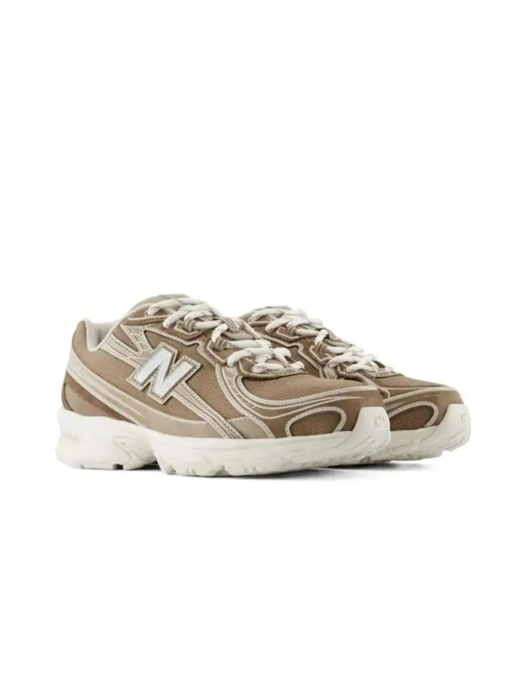 Chaussures pour femmes New balance 740 Beige. 2/3