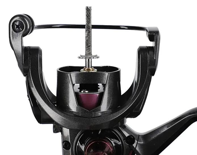 Adulto Pesca Carrete 3000 5+1 Rodamientos 5,2:1 – Mikado 3/6